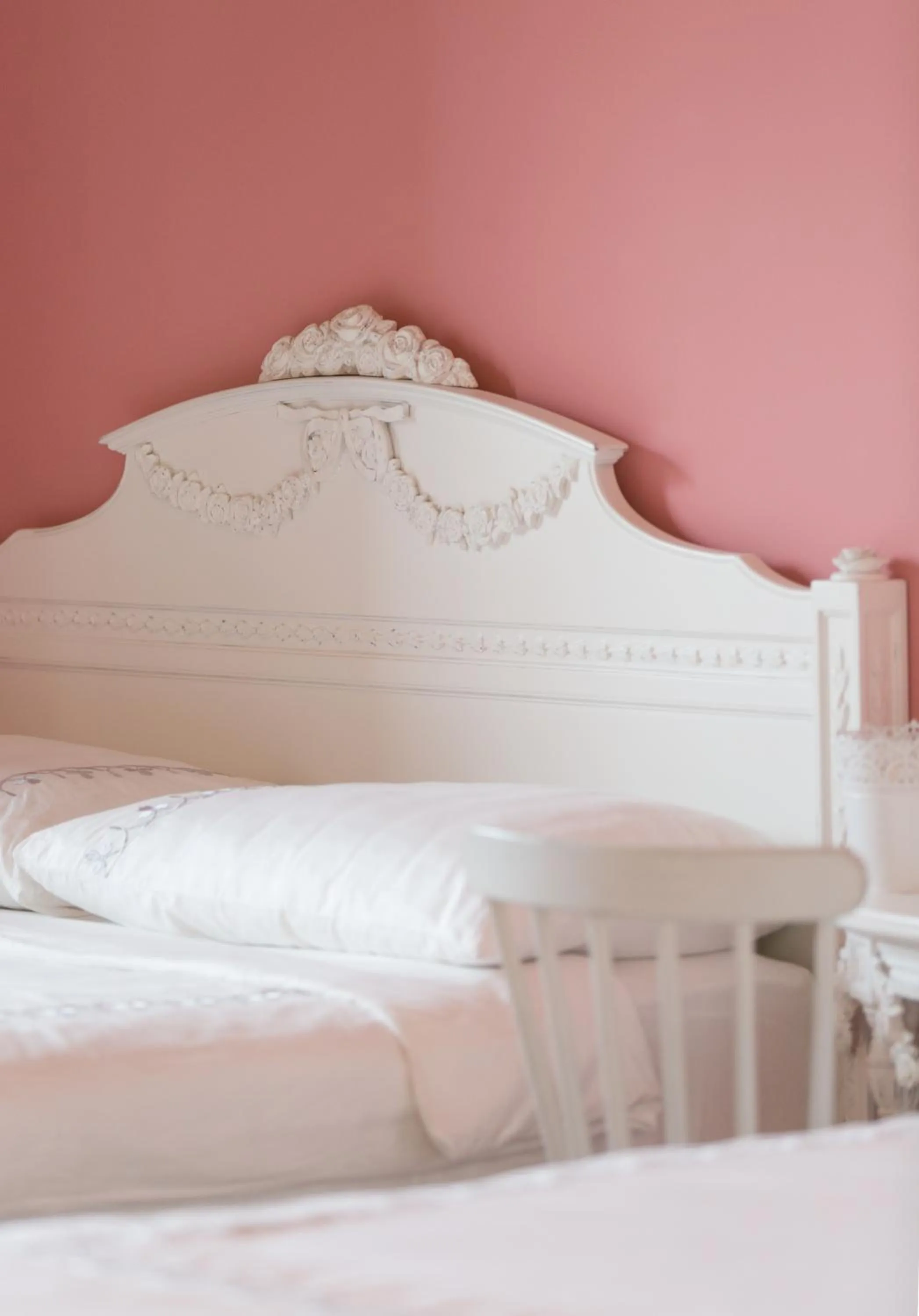 Bed in Wei Sen House