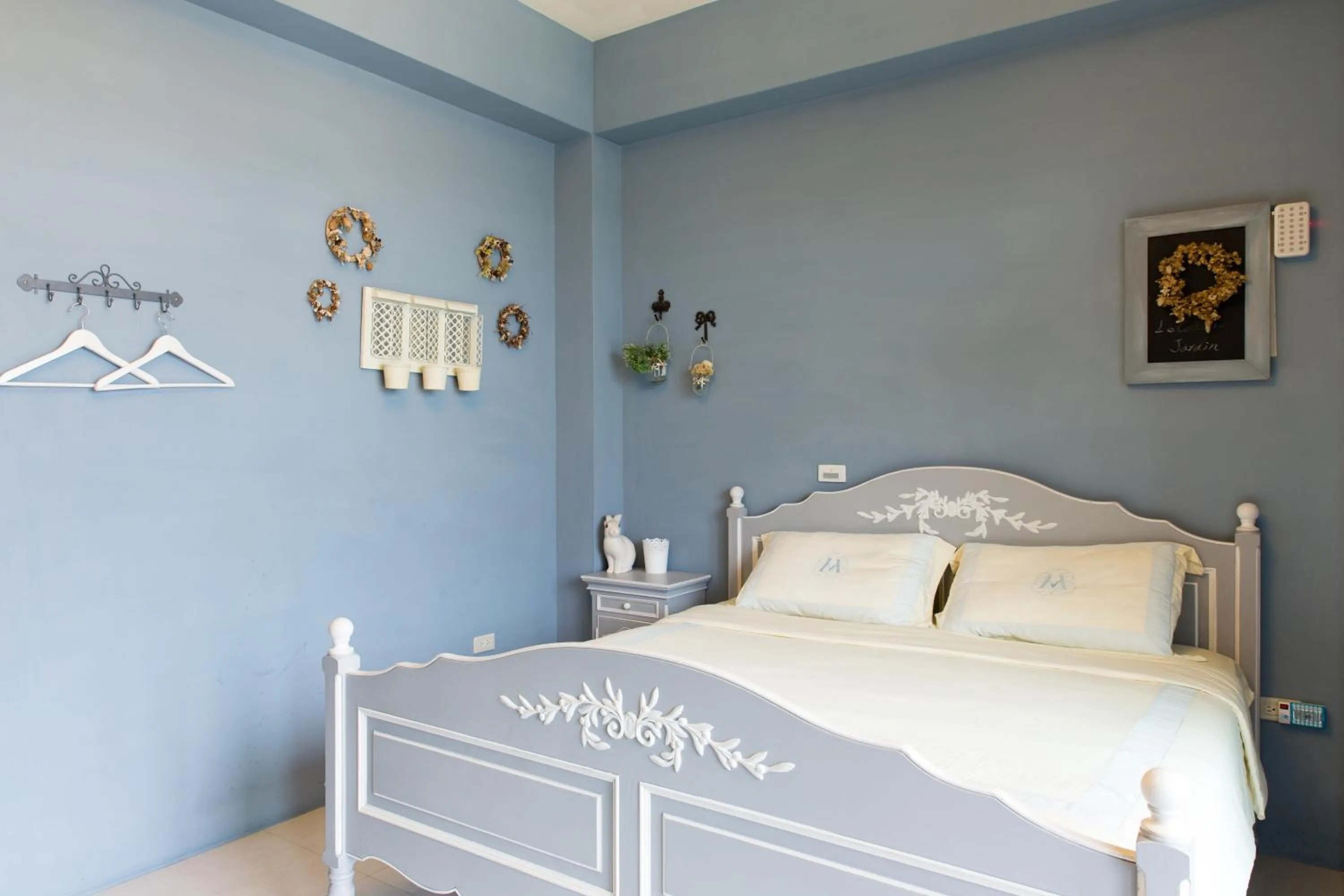 Bed in Wei Sen House