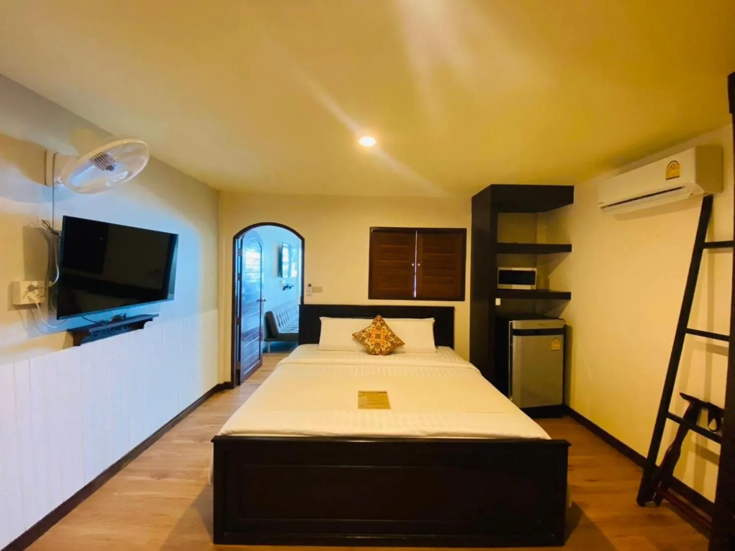 Bed in Talay Sai @ Thung Wua Laen