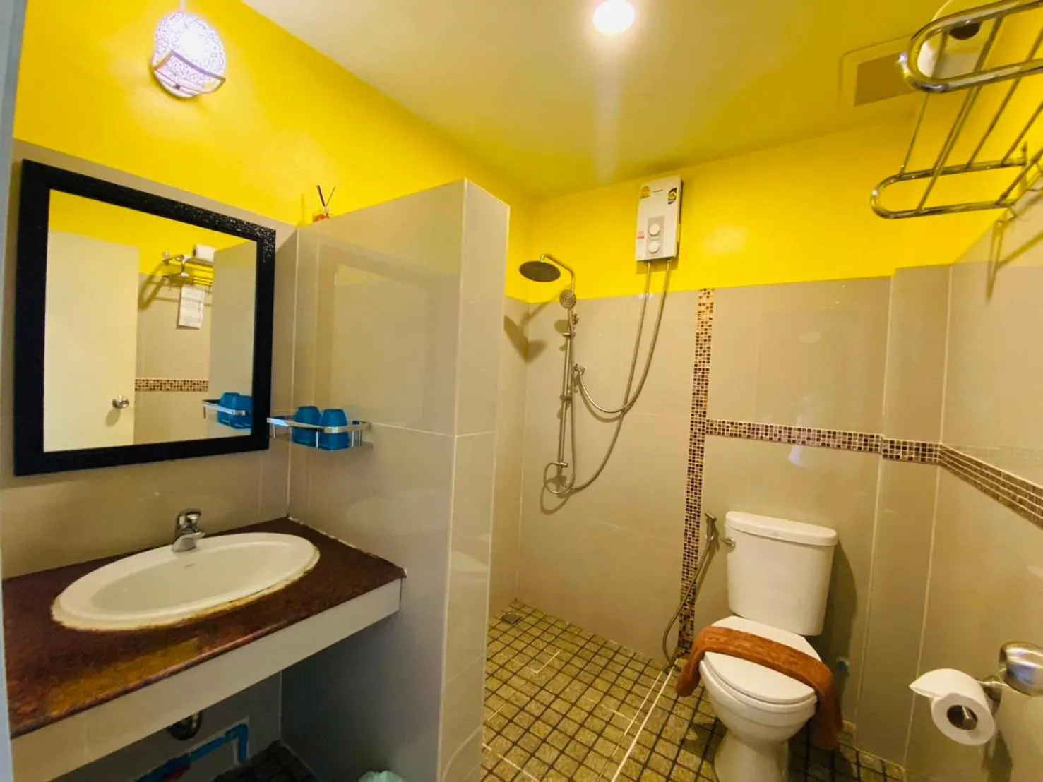 Bathroom in Talay Sai @ Thung Wua Laen