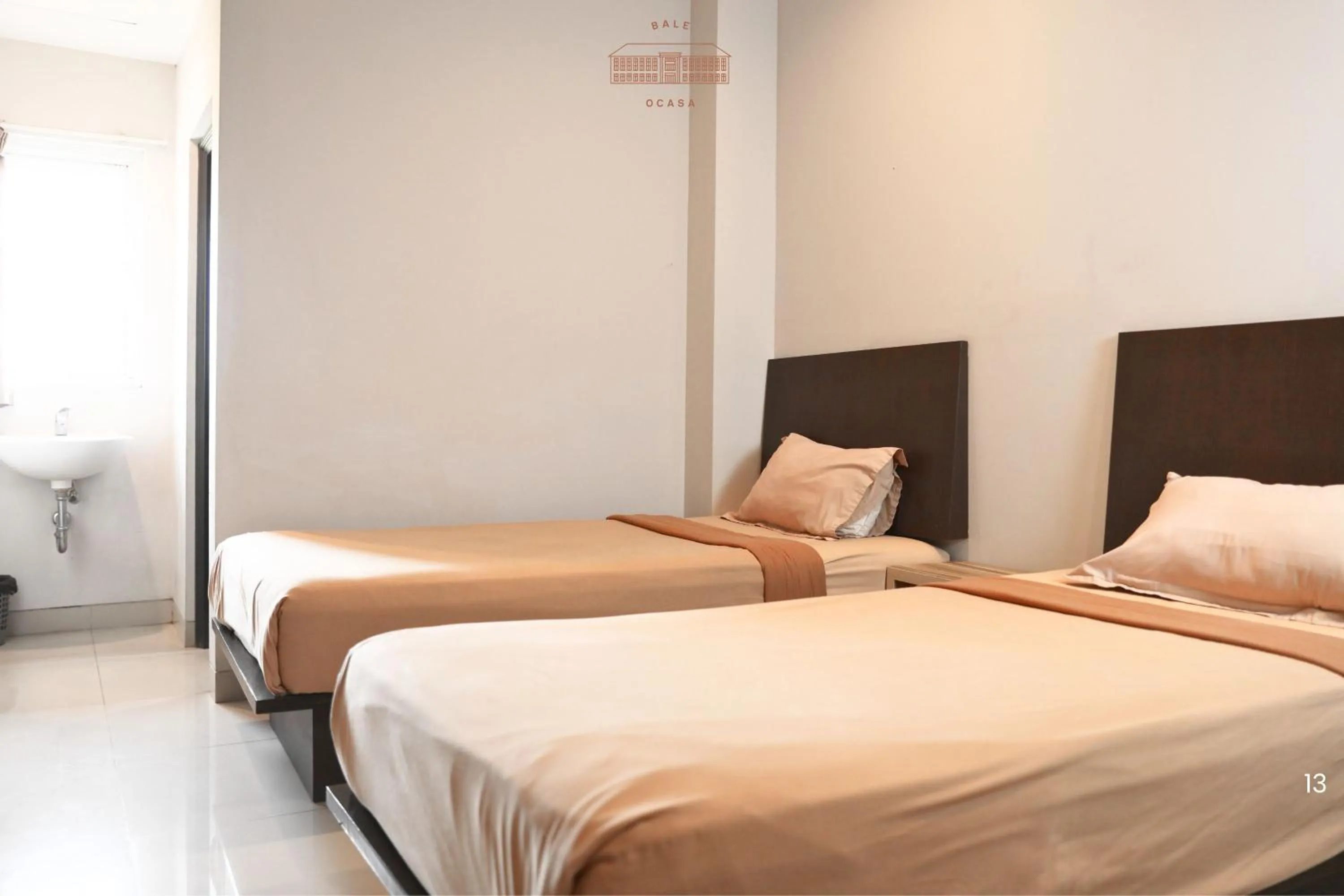 Bedroom, Bed in Bale Ocasa by Behomy