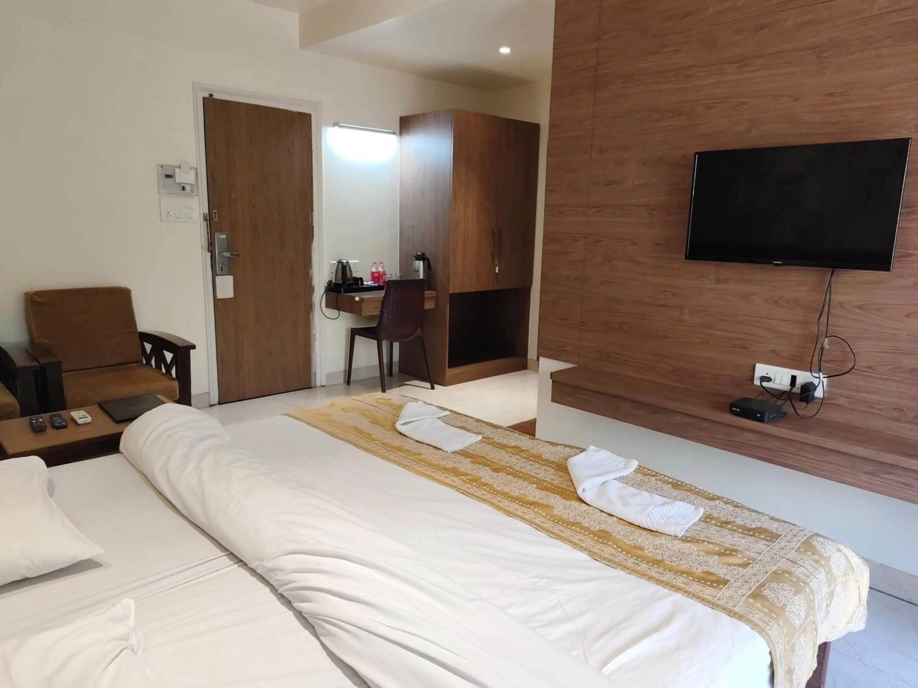 Bed in Hotel Shreyas