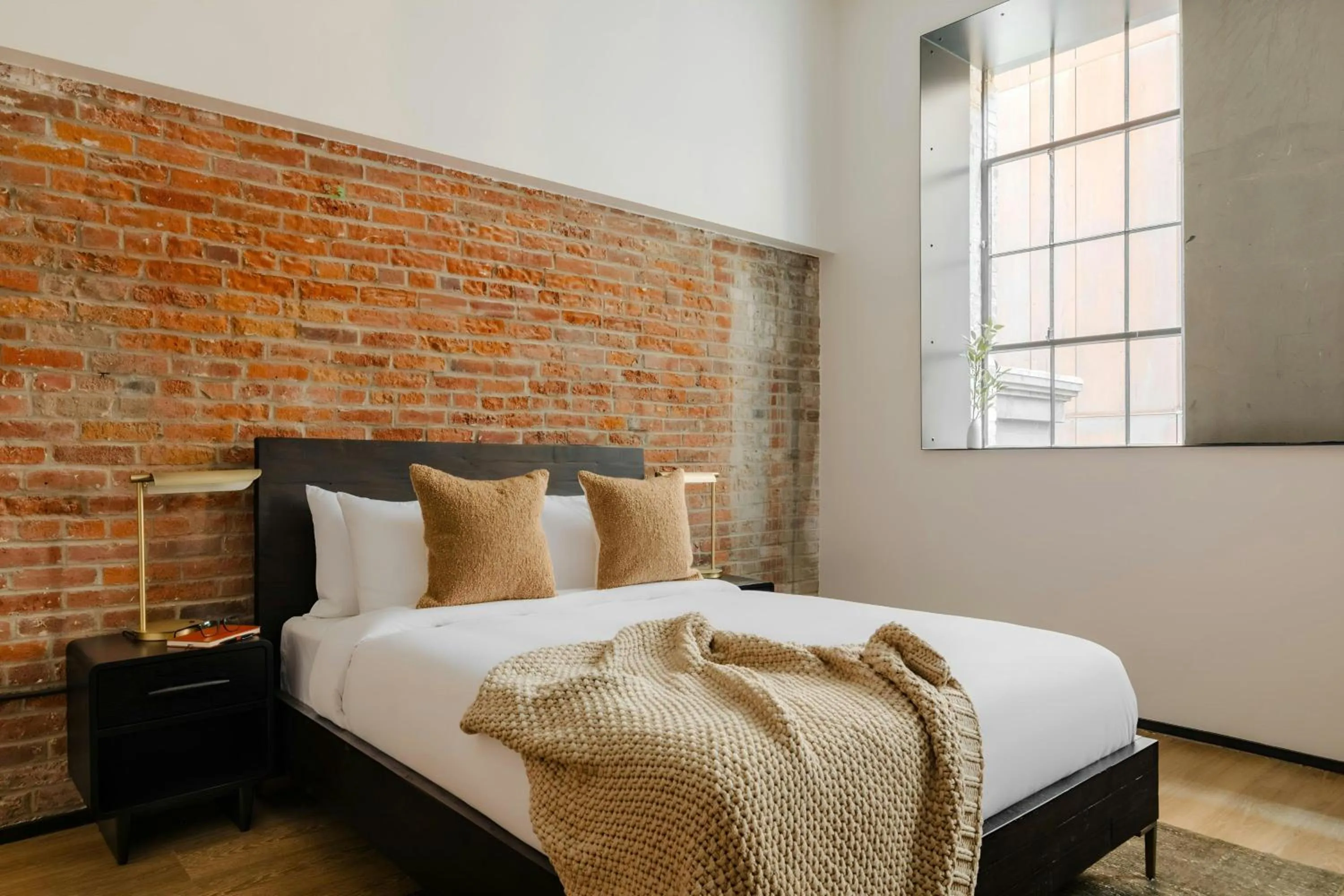 Bedroom, Bed in Sonder by Marriott Bonvoy RailSpur Apartments Pioneer Square