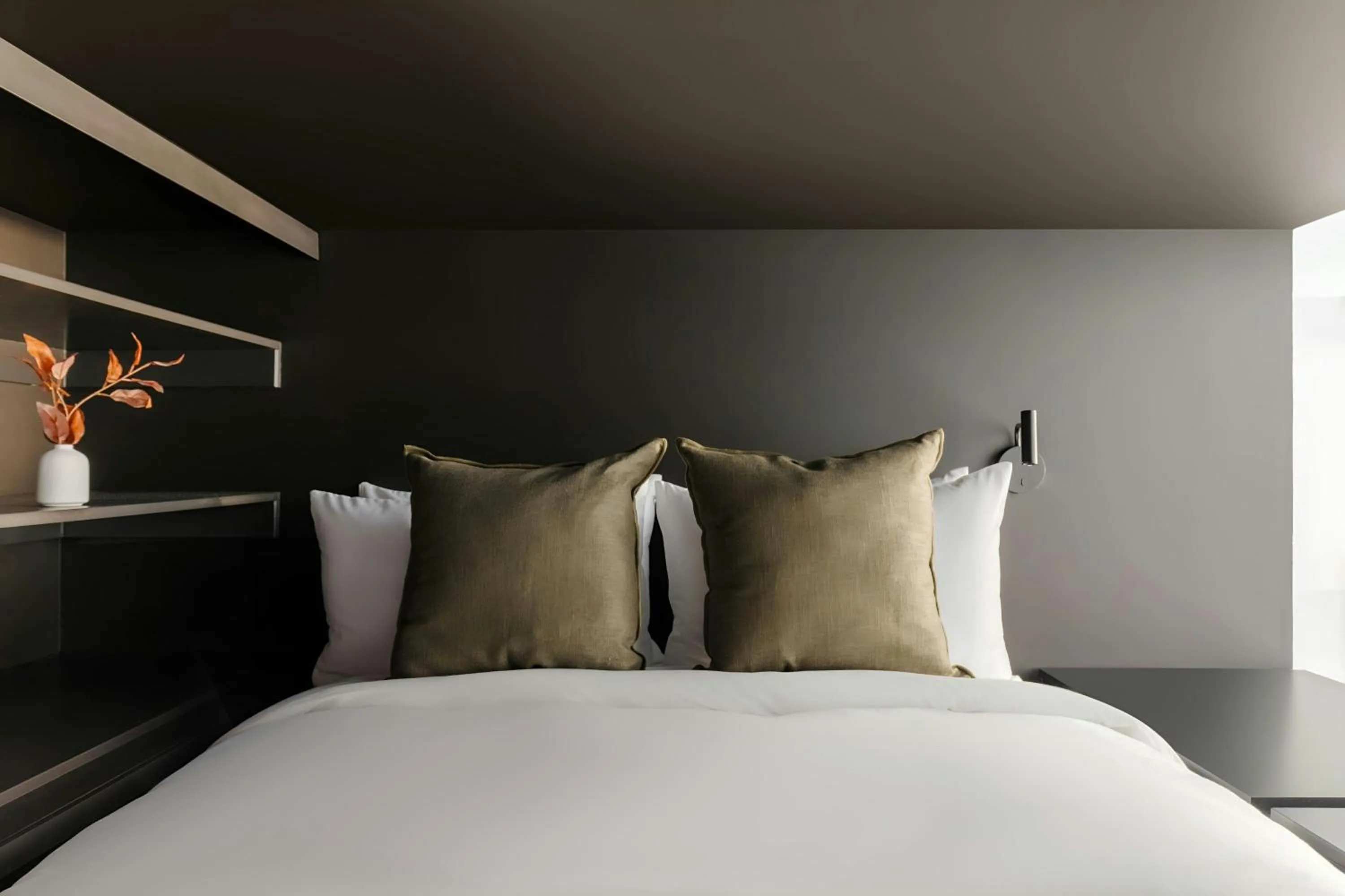 Bedroom, Bed in Sonder by Marriott Bonvoy RailSpur Apartments Pioneer Square