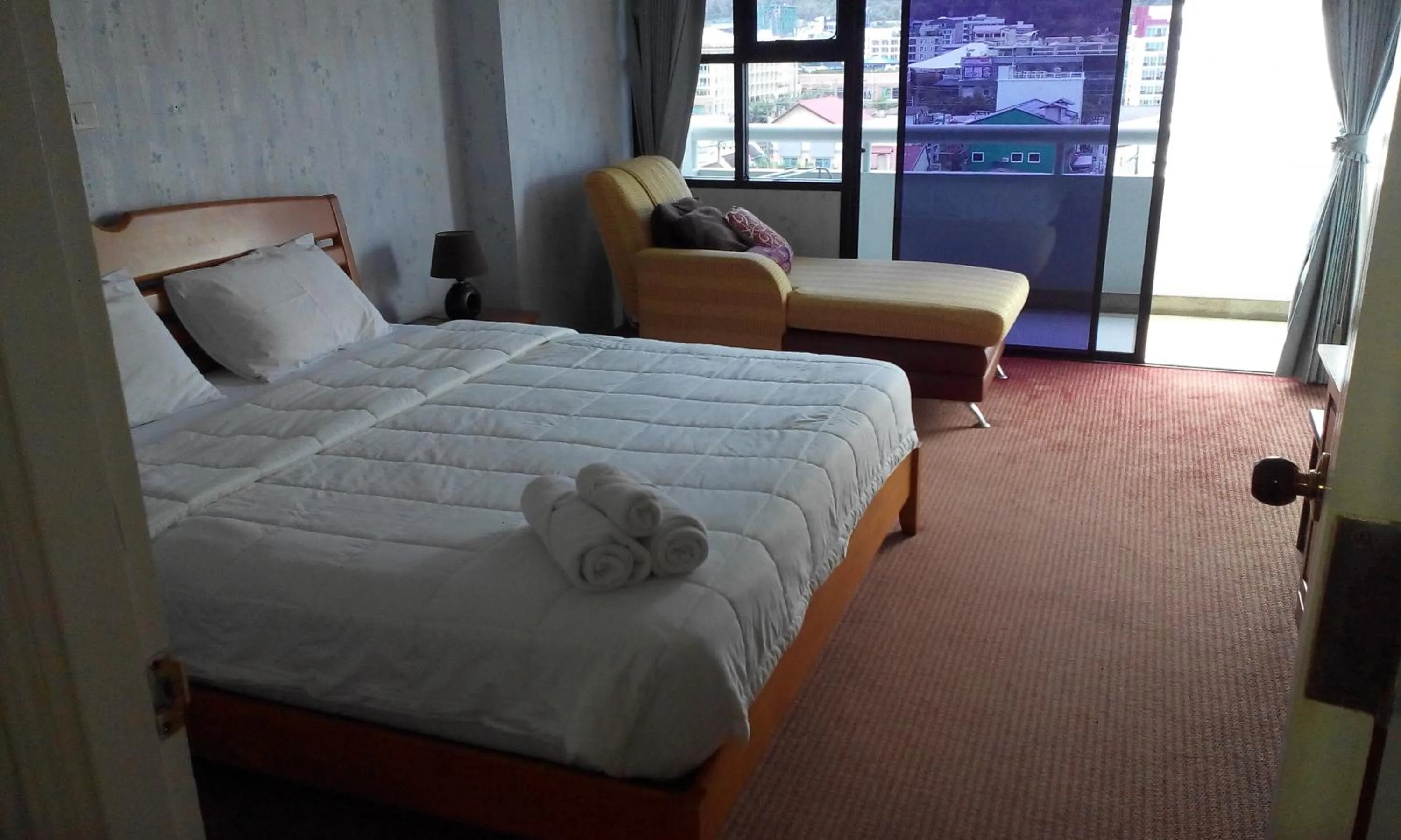 Photo of the whole room, Bed in Patong Tower by United 21 Thailand