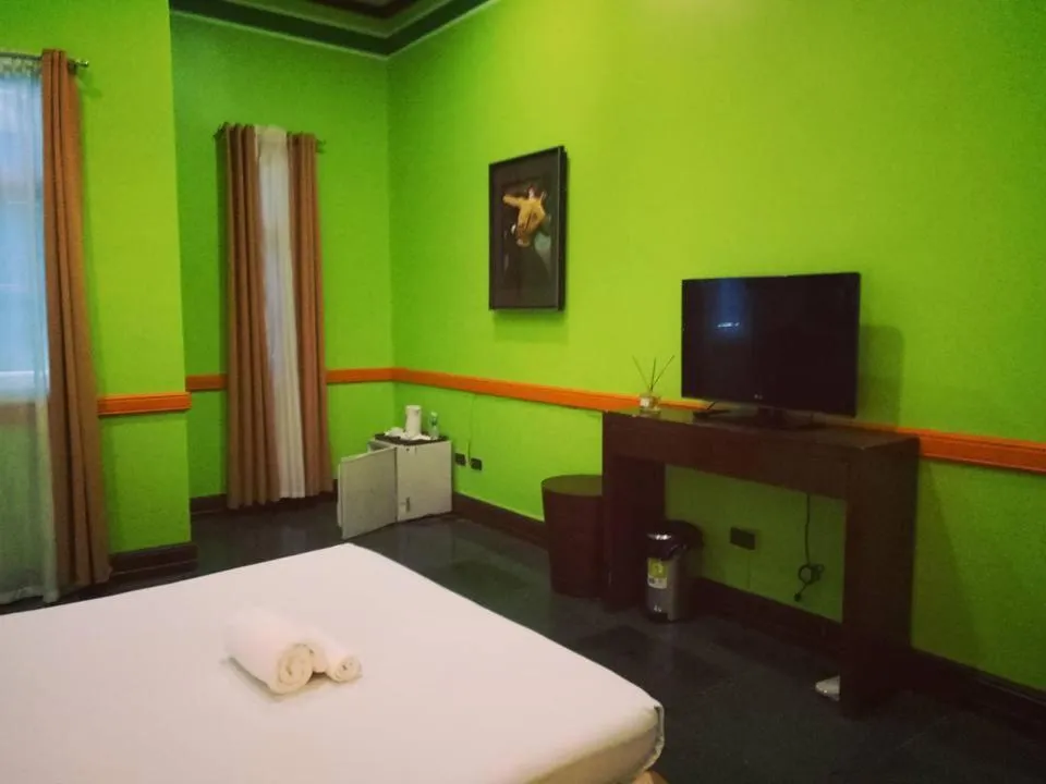 Bed in Villa Jhoana Resort