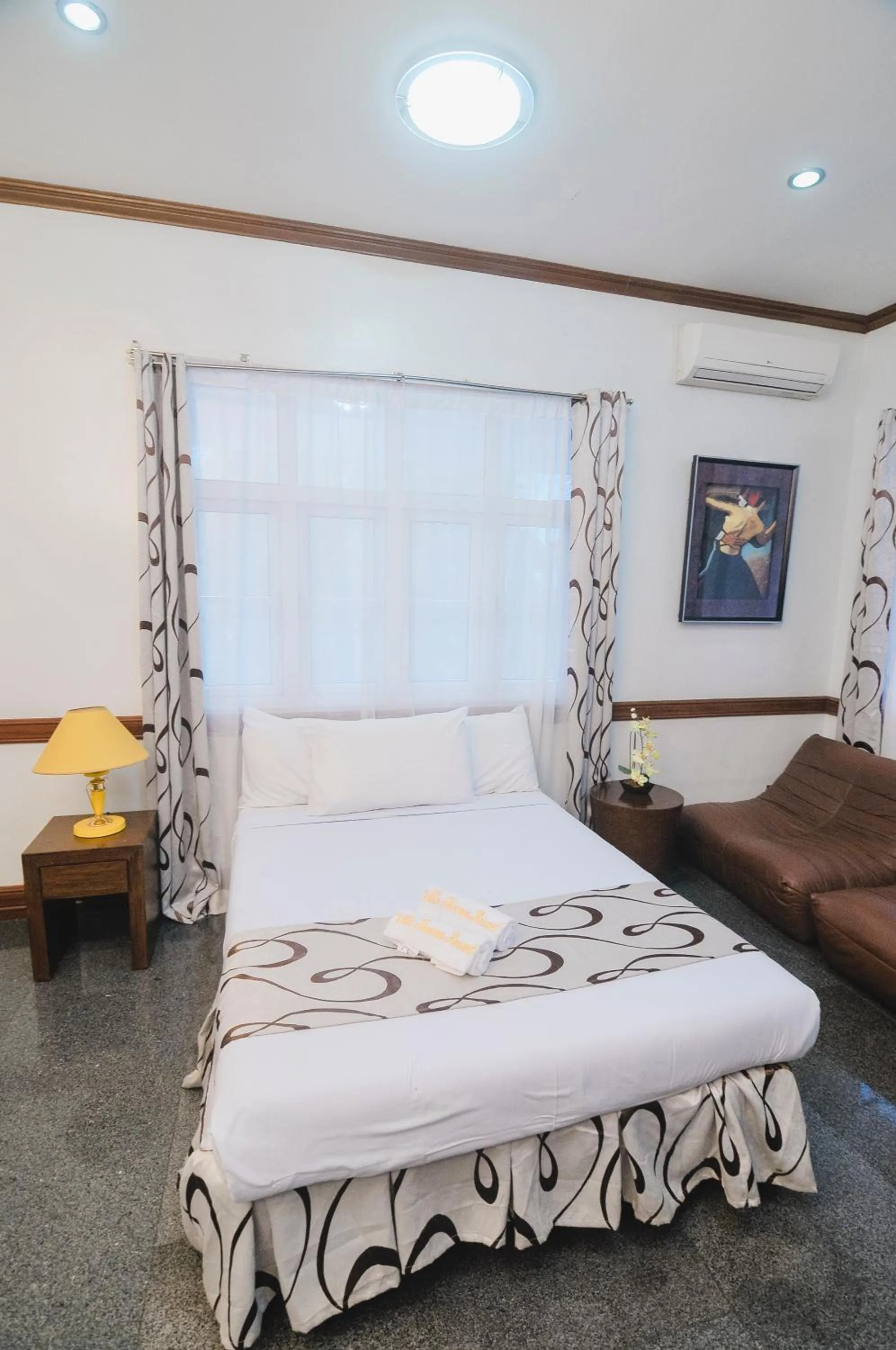 Bed in Villa Jhoana Resort