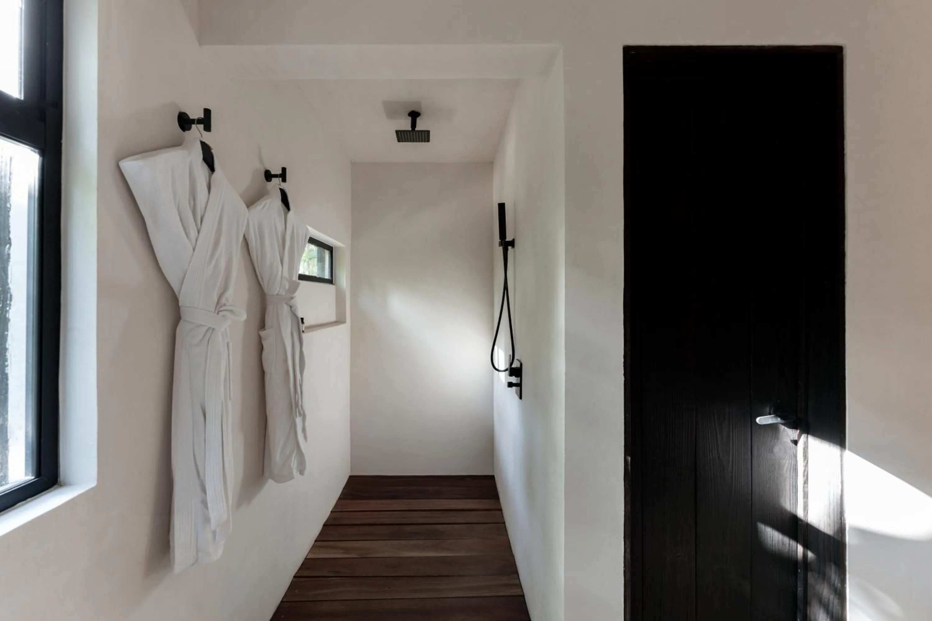 Shower in UMi Tulum