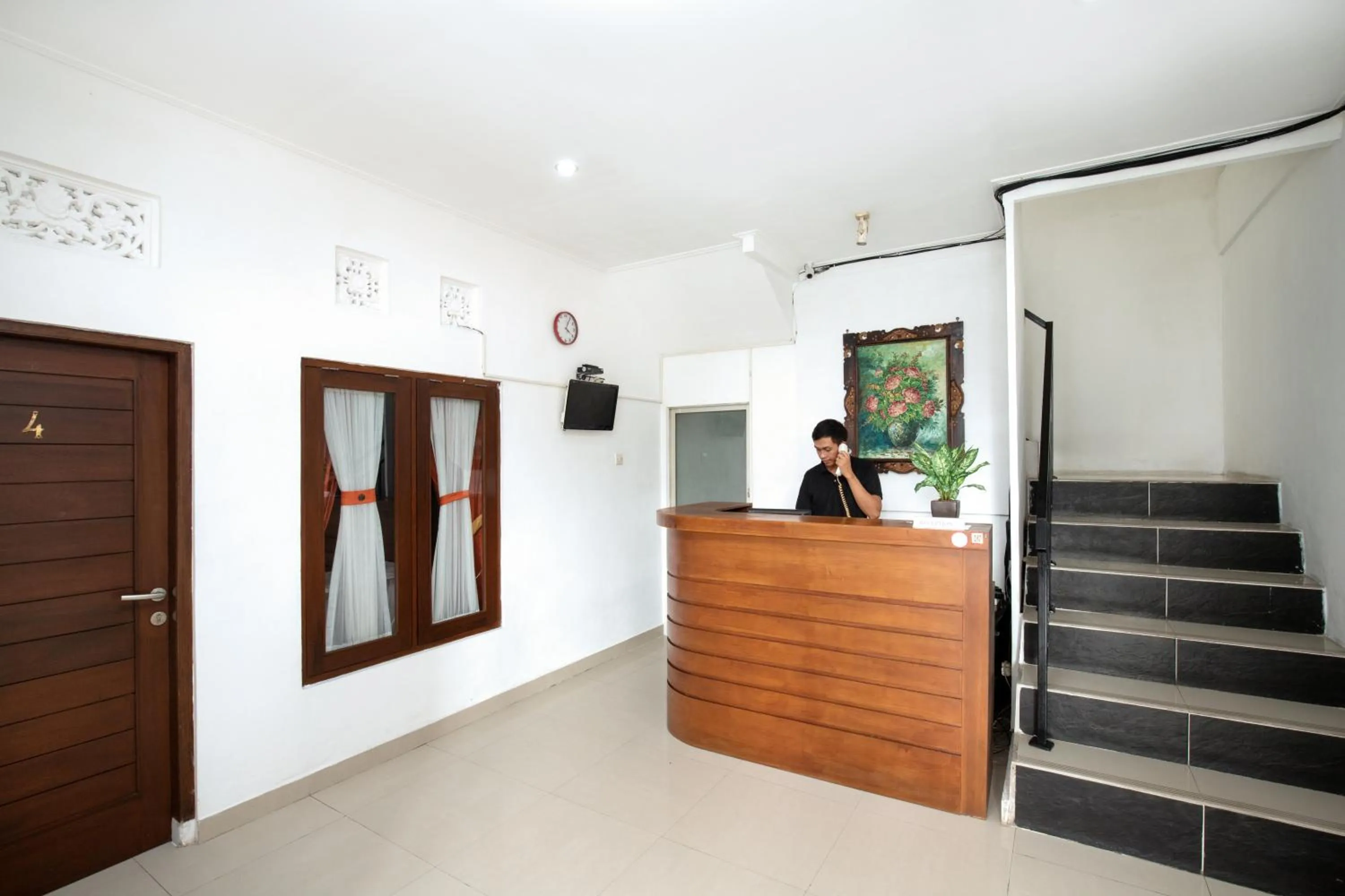 Lobby or reception in Graha Wedha Suite Kuta by kamara