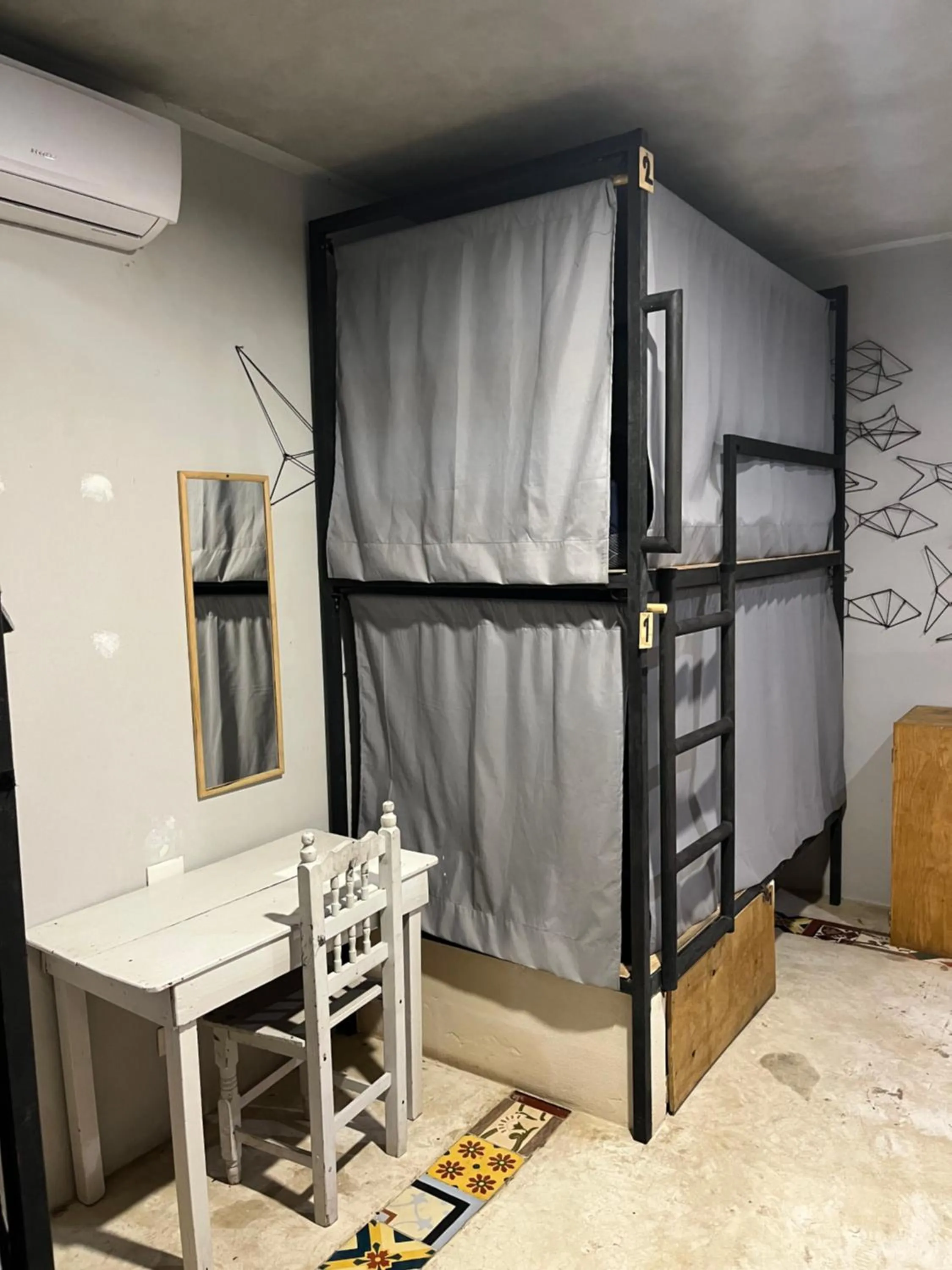 Bedroom, Bed in Maui Hostels Tulum