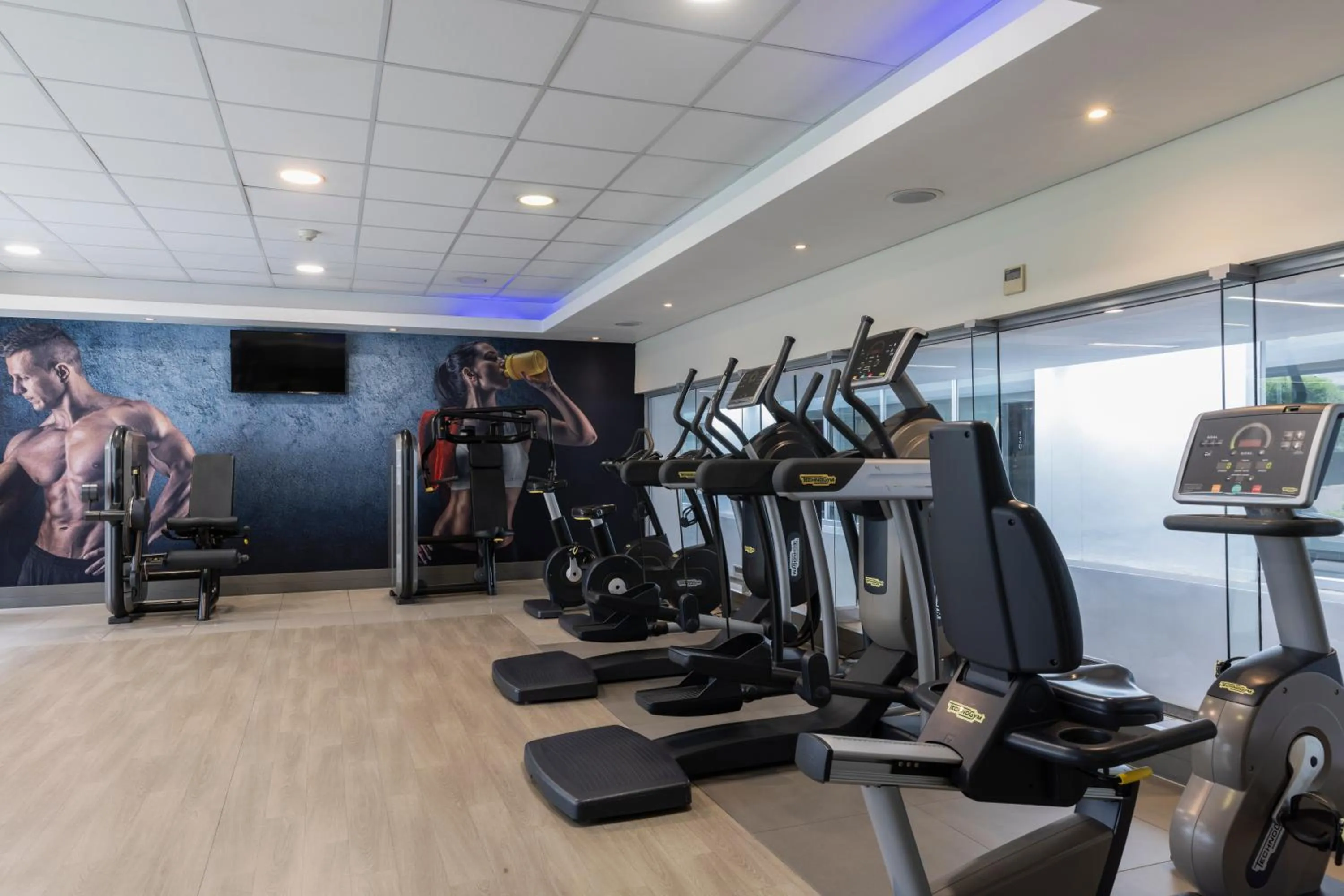 Fitness centre/facilities in The Capital Empire