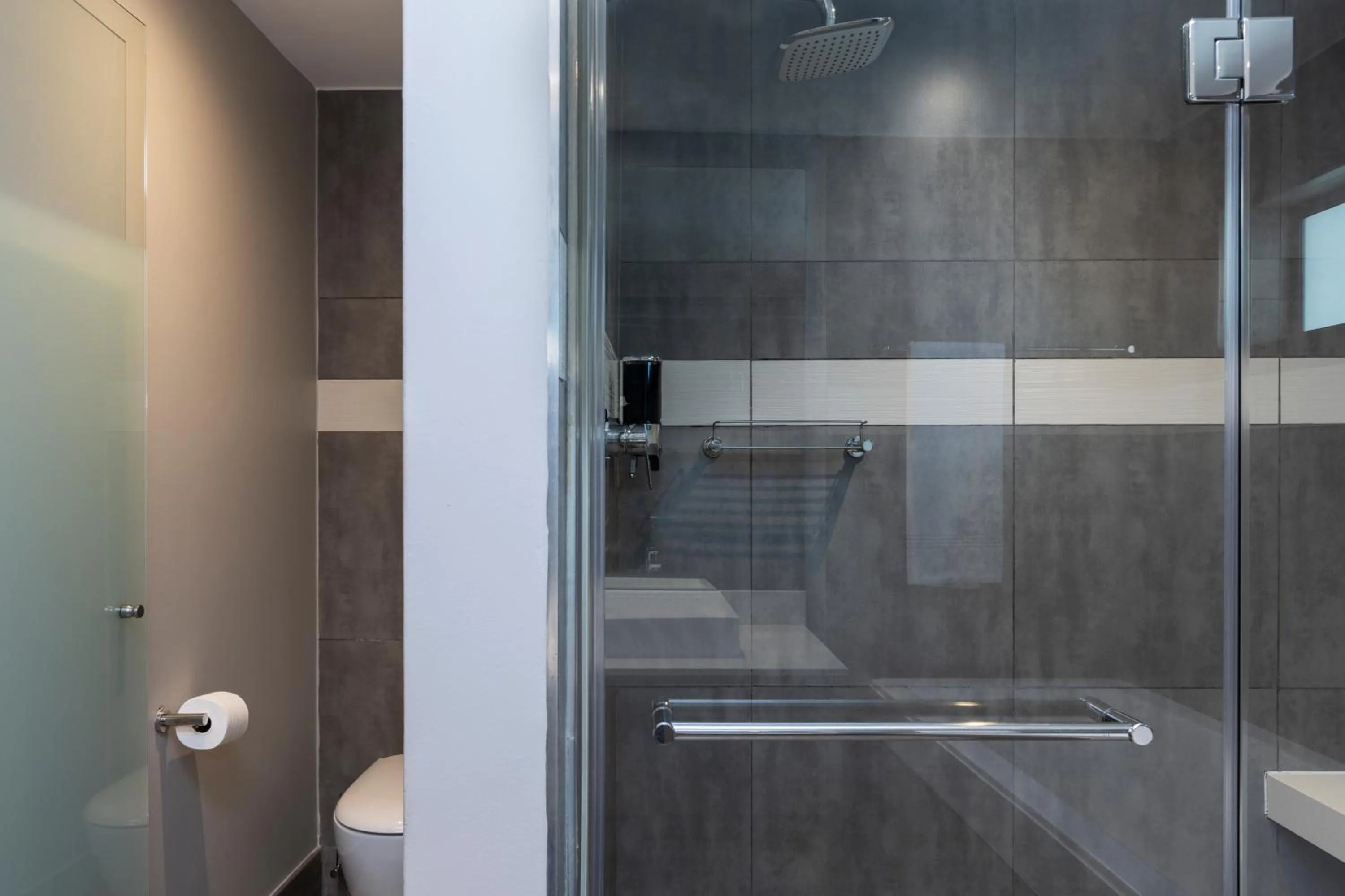 Shower in The Capital Empire