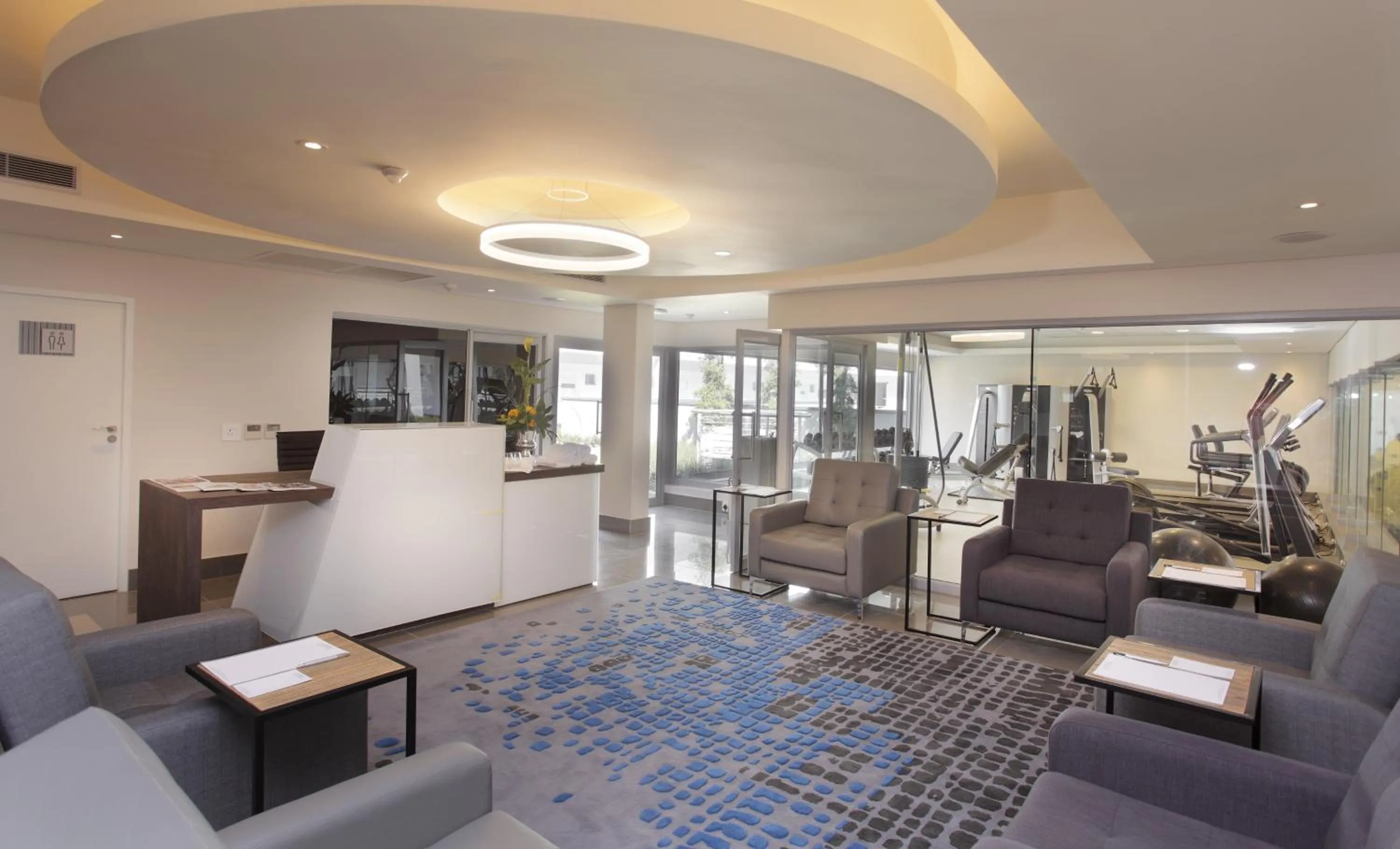 Fitness centre/facilities in The Capital Empire