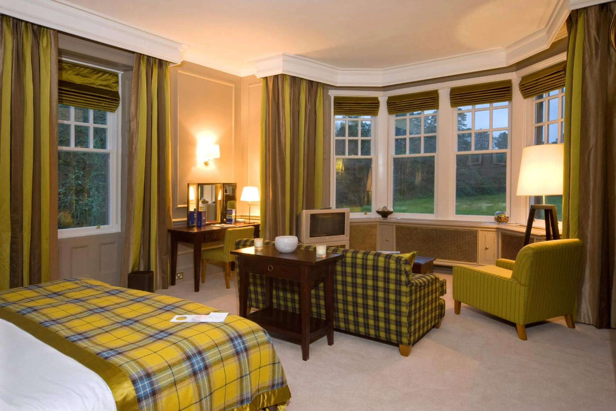 Seating area, Bed in Isle of Eriska Hotel Spa & Island
