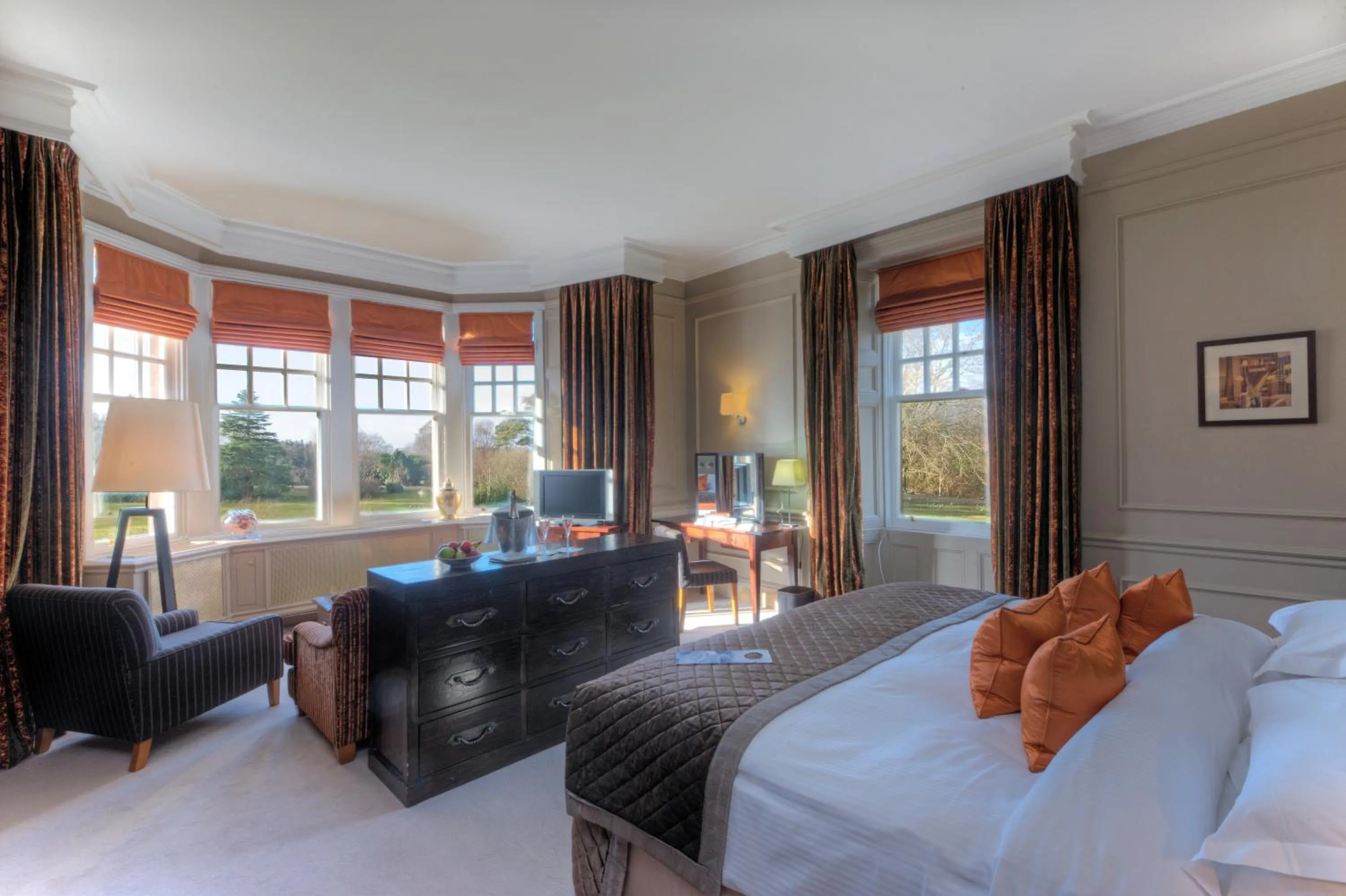 Seating area, Bed in Isle of Eriska Hotel Spa & Island