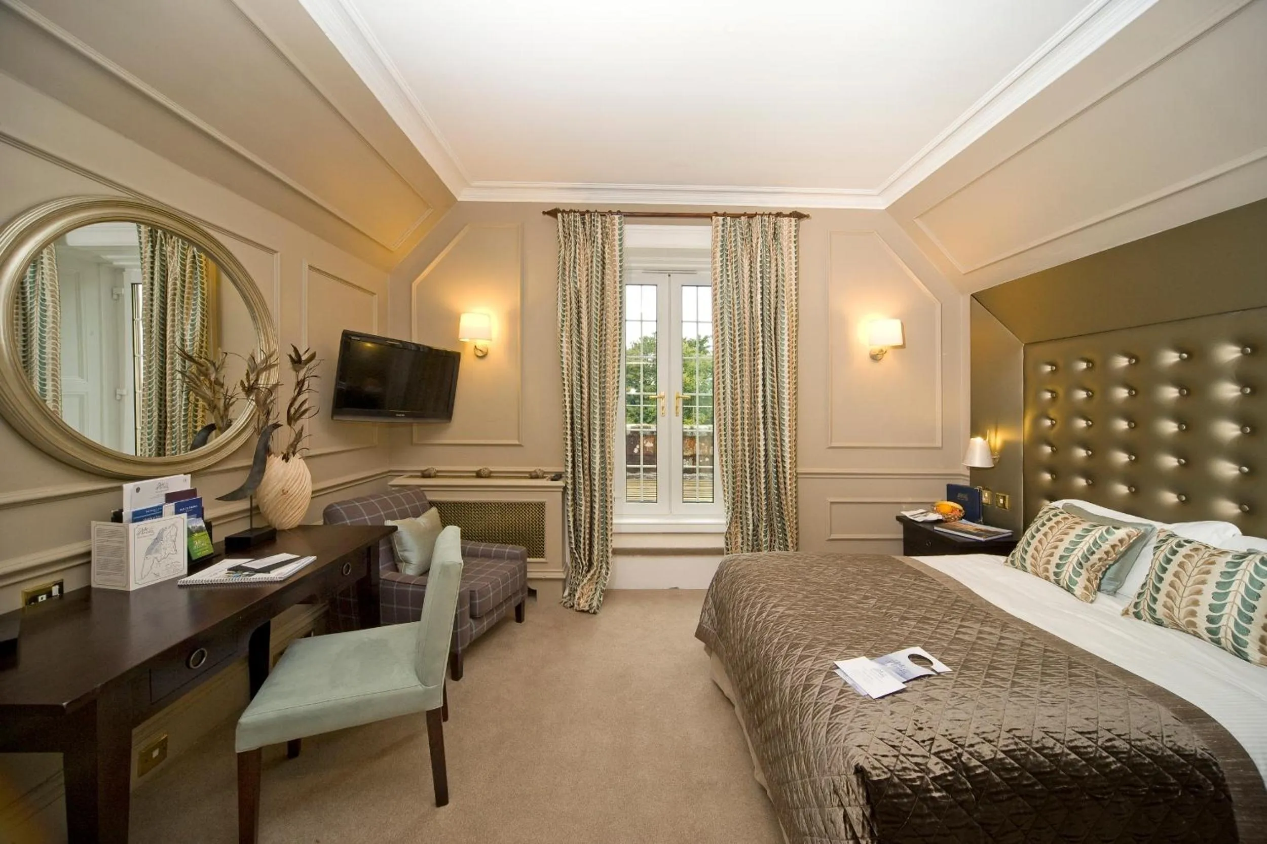 Bedroom, Bed in Isle of Eriska Hotel Spa & Island