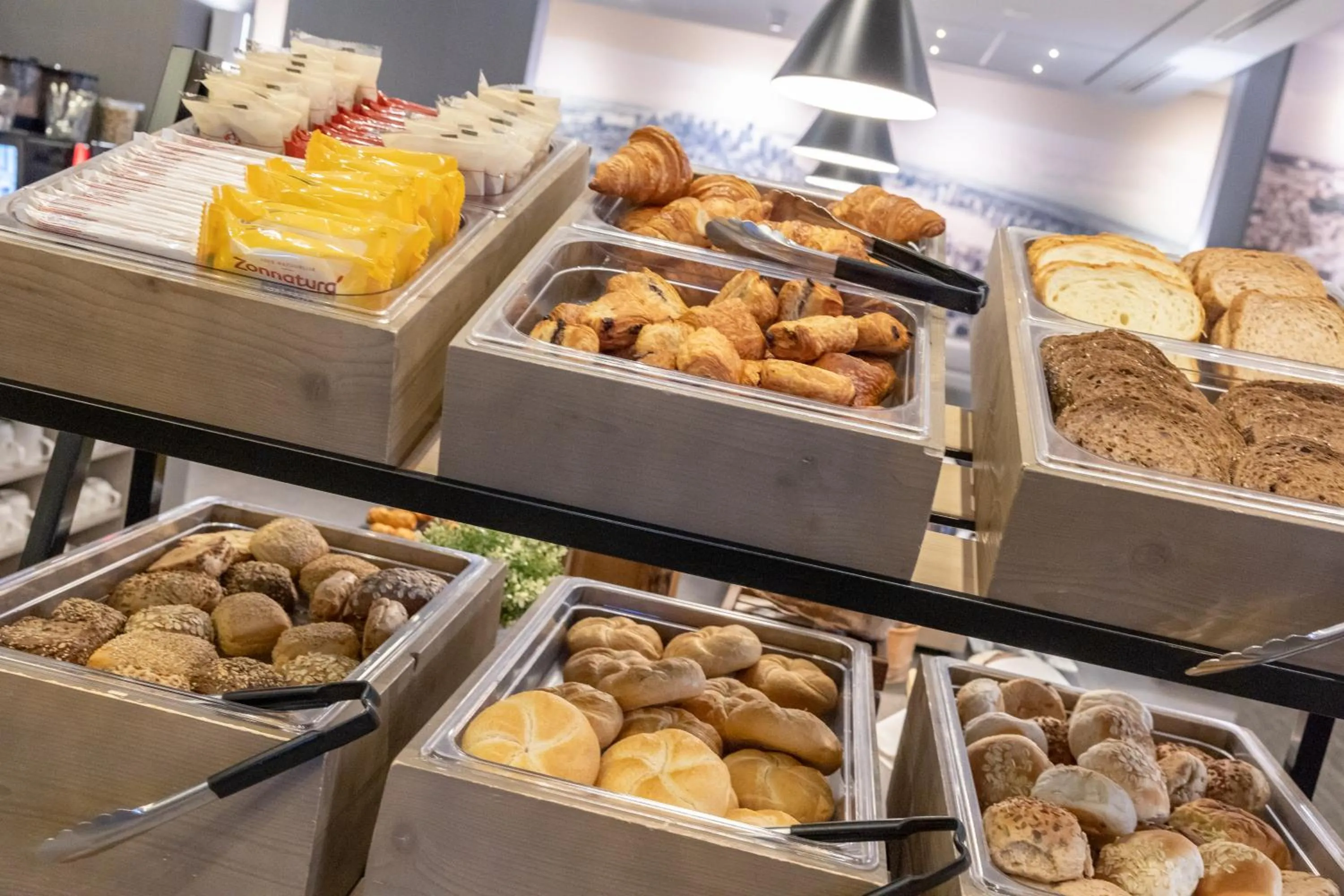 Restaurant/places to eat in Ramada The Hague Scheveningen