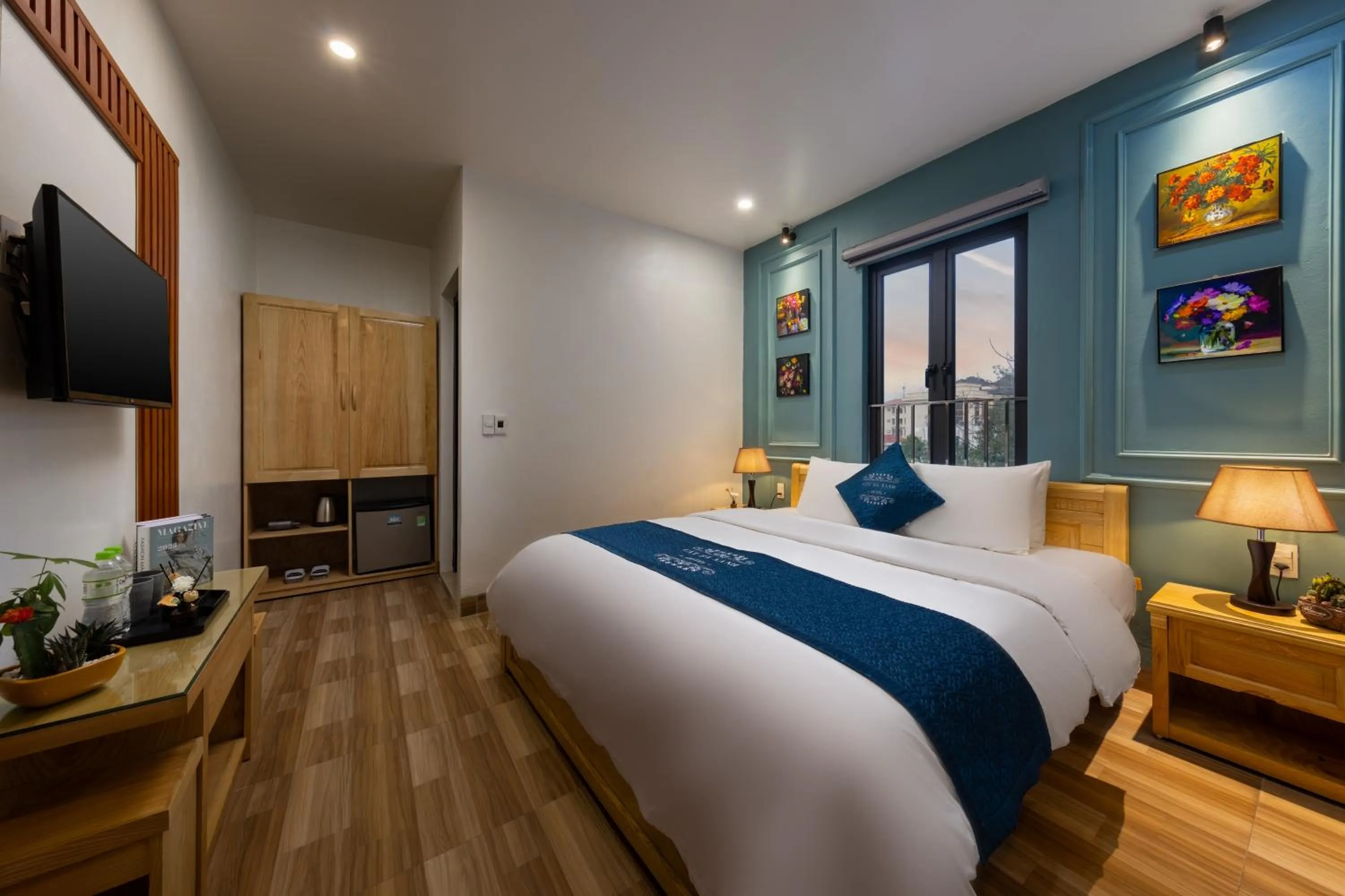 Photo of the whole room, Bed in Cat Ba Xanh Spring Garden Hotel