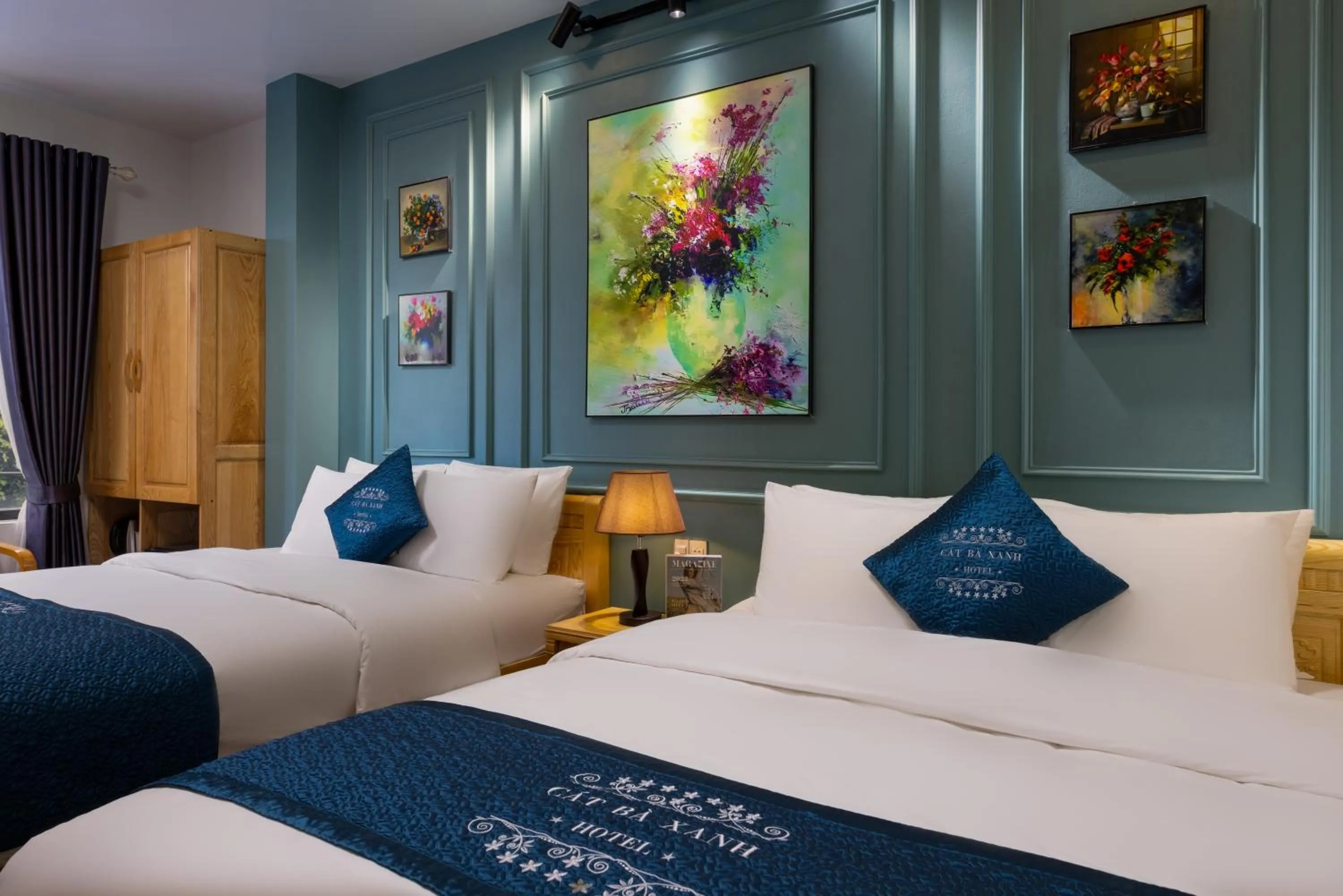 Bed in Cat Ba Xanh Spring Garden Hotel