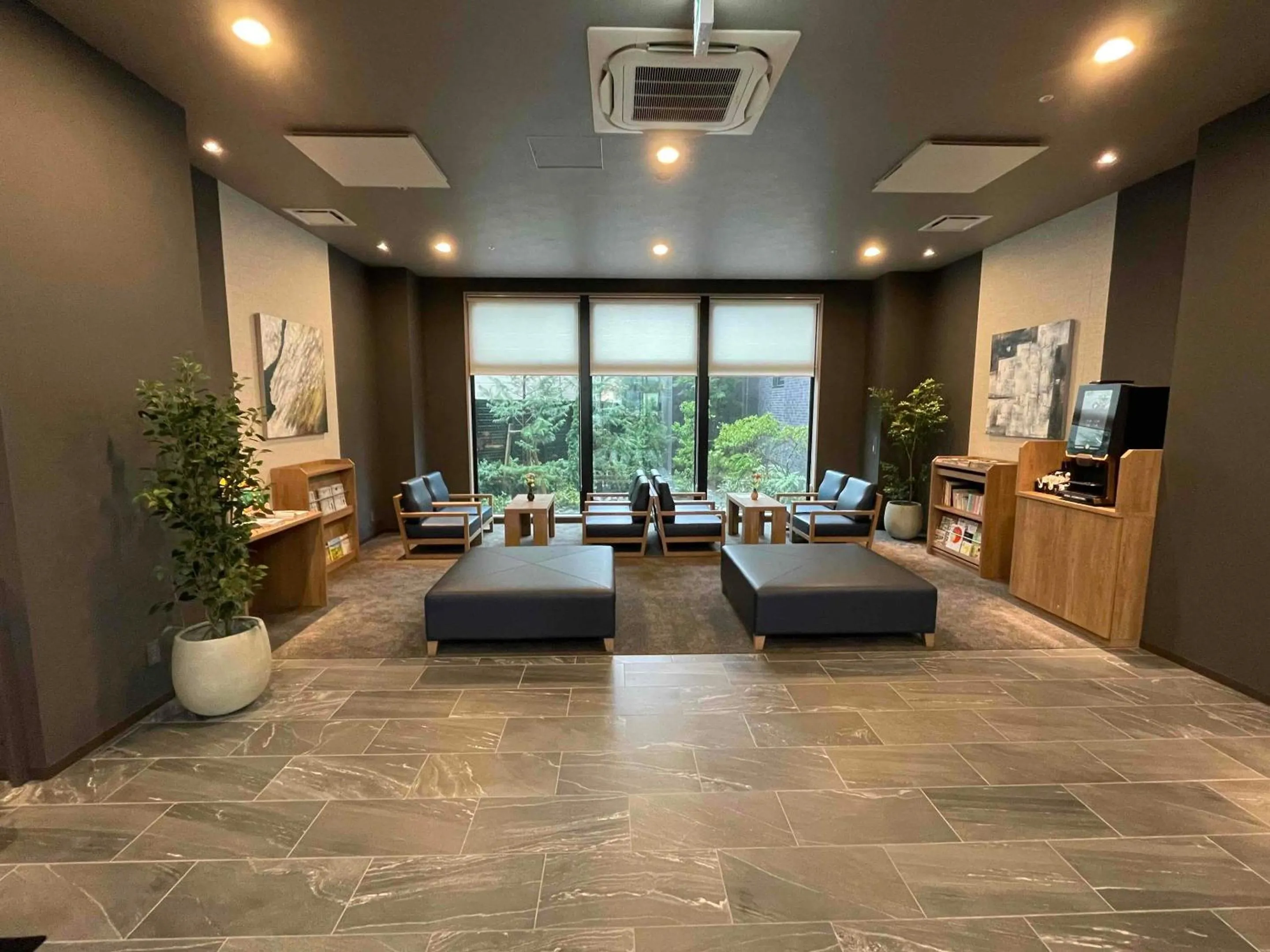 Lobby or reception in Hotel Route Inn Owariseto Ekimae