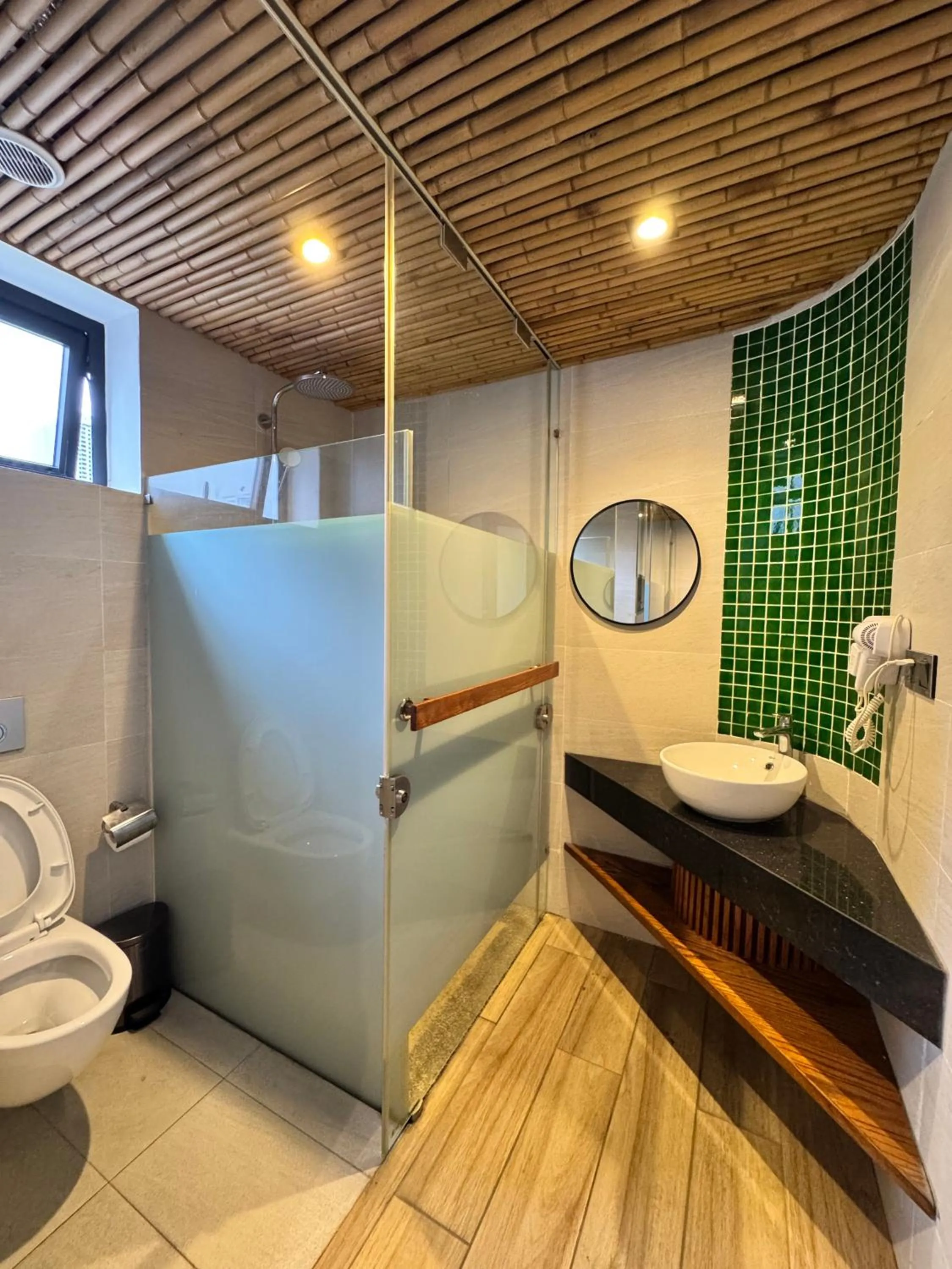 Shower in LUK Inn Hotel - An Thuong, Da Nang