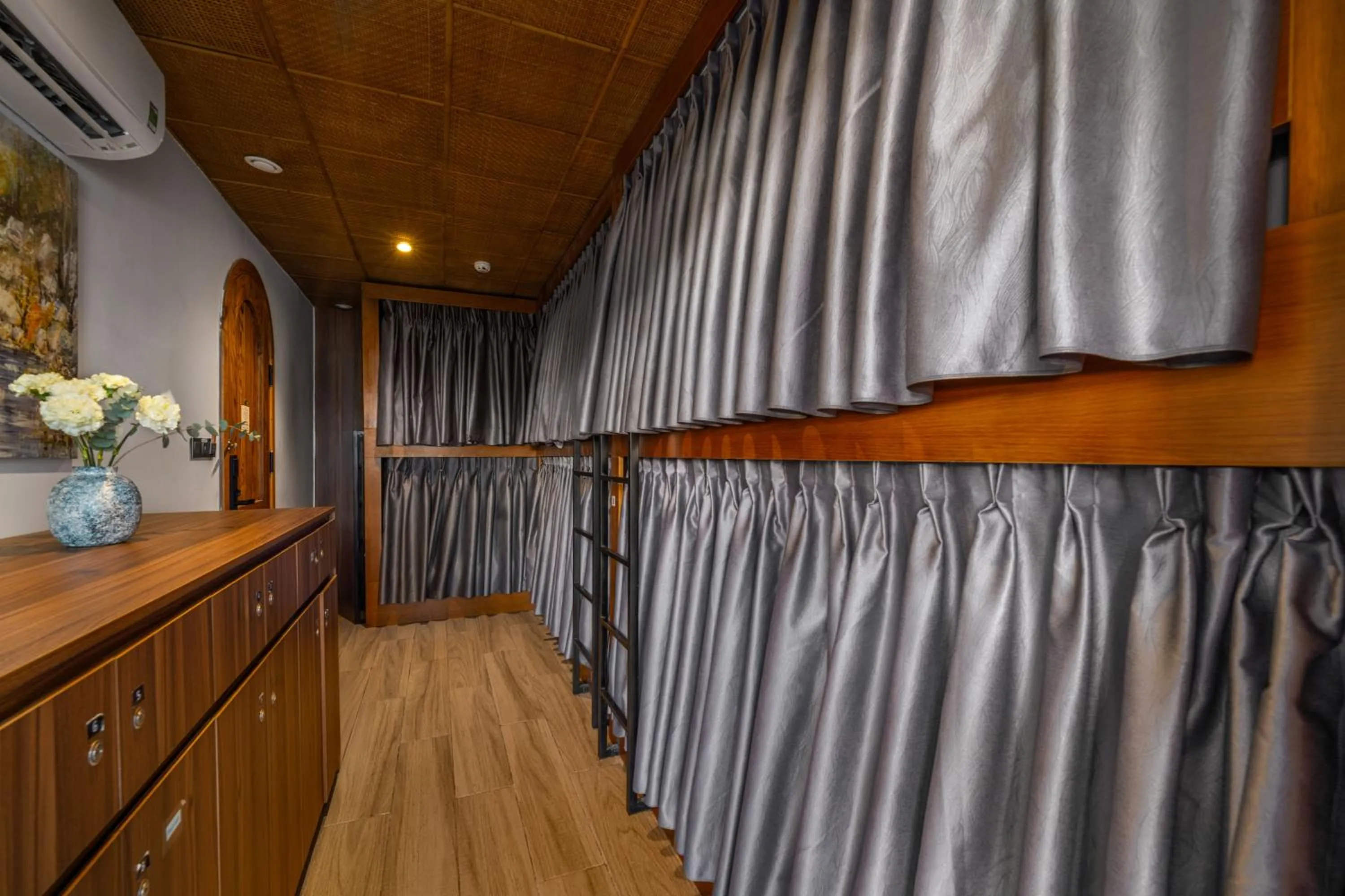 Photo of the whole room in LUK Inn Hotel - An Thuong, Da Nang