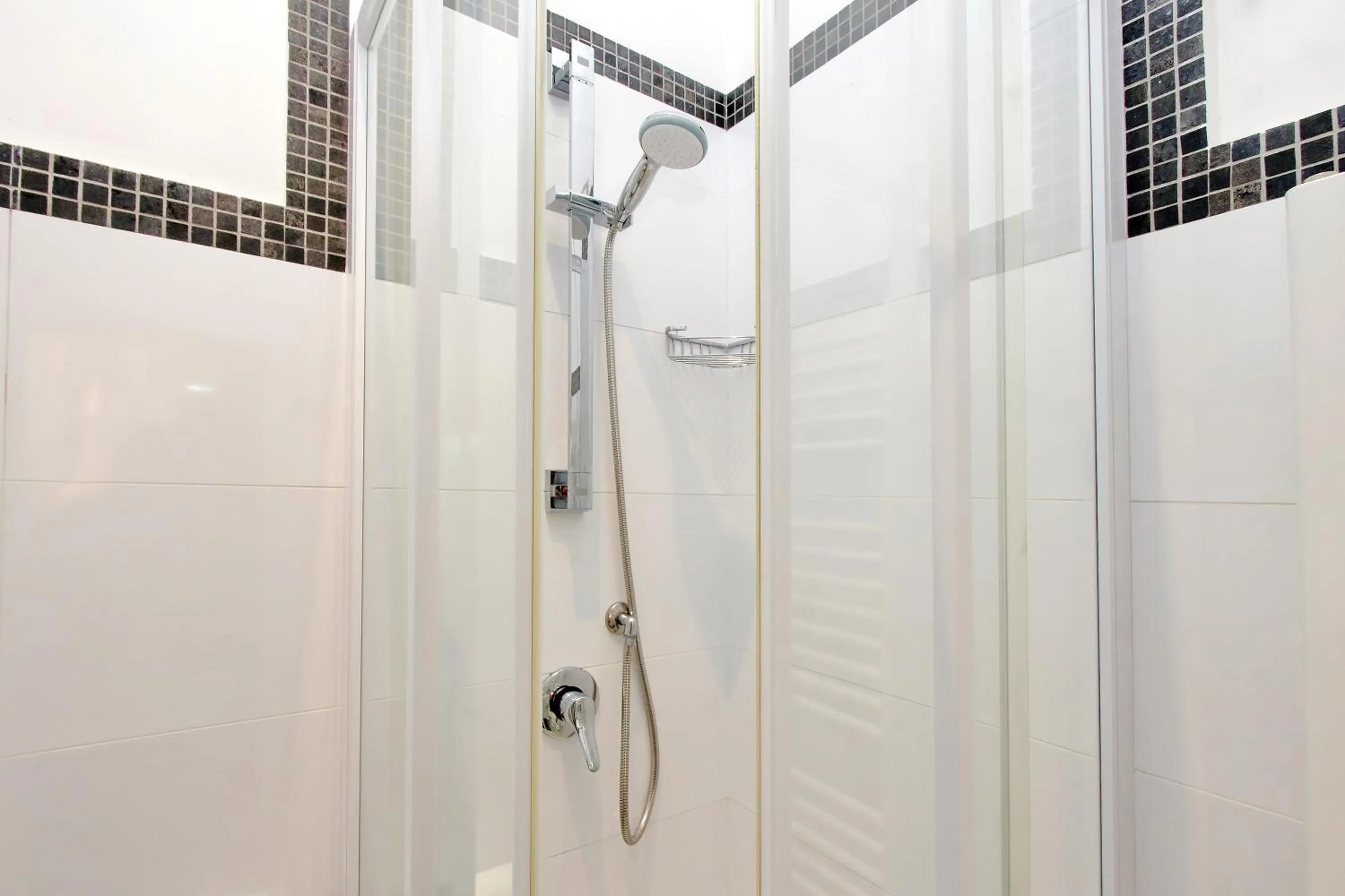 Shower in Domus Gallo Guest House