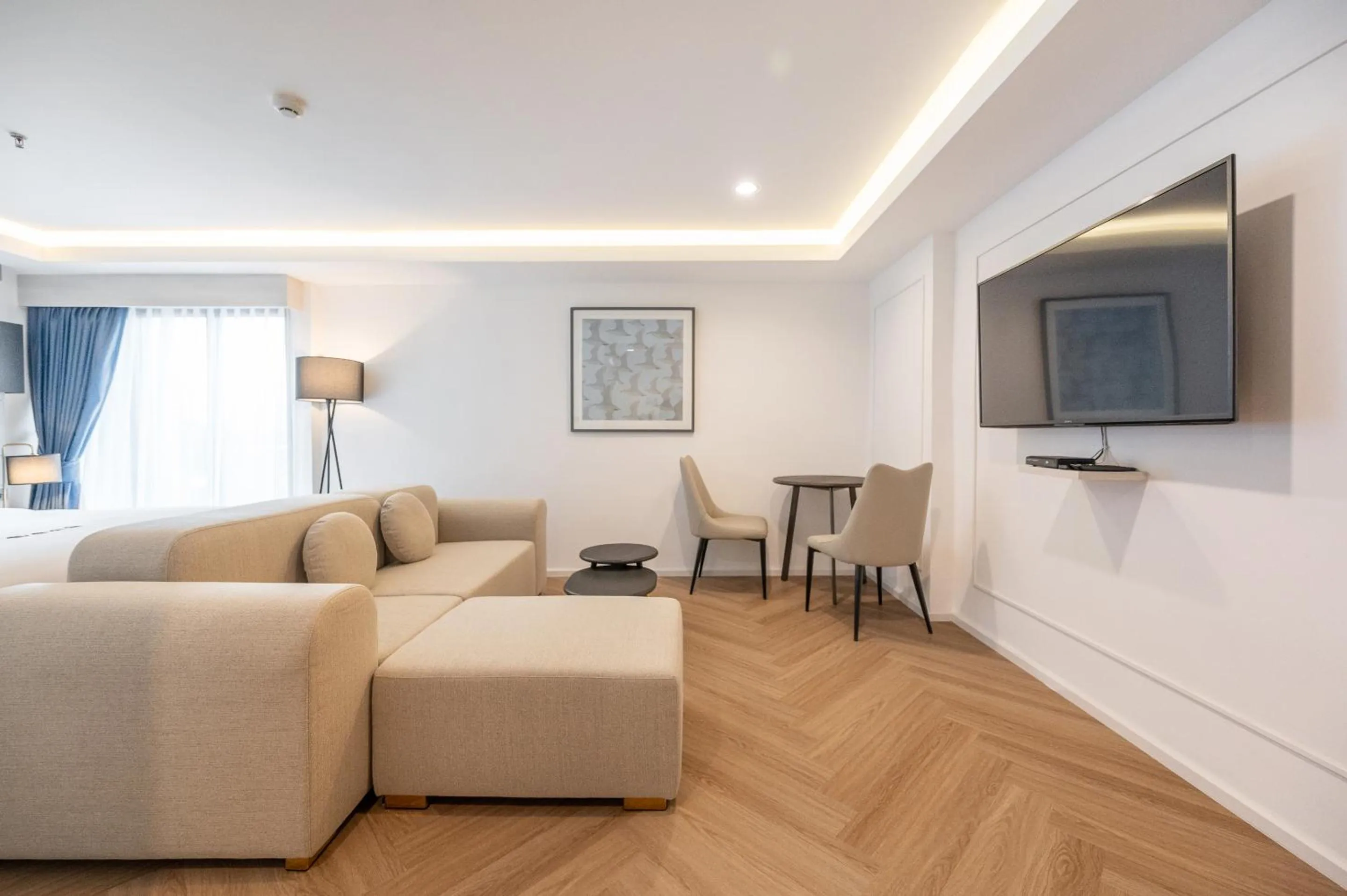 Seating area in Kokotel Chiang Rai Airport Suites