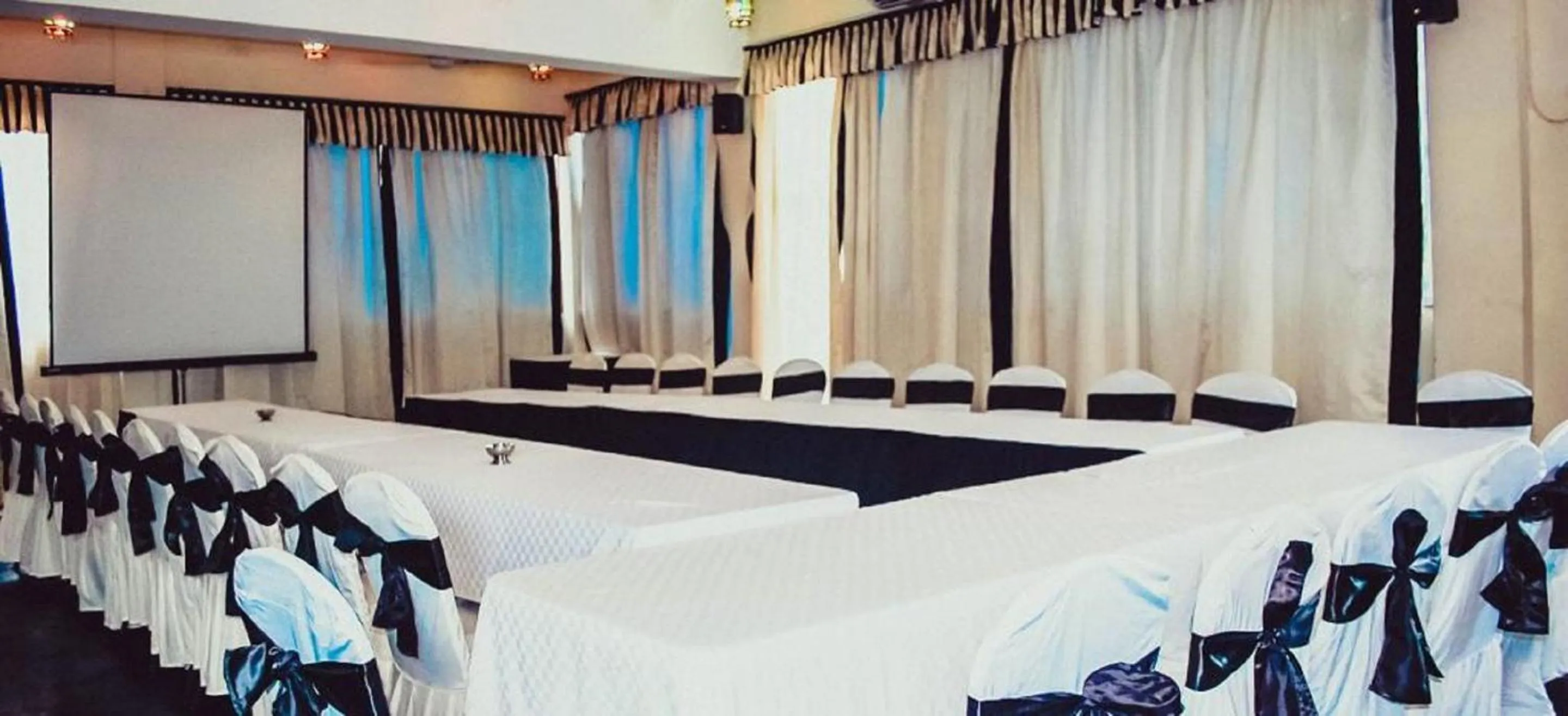 Meeting/conference room in Sai Rock Beach Hotel & Spa