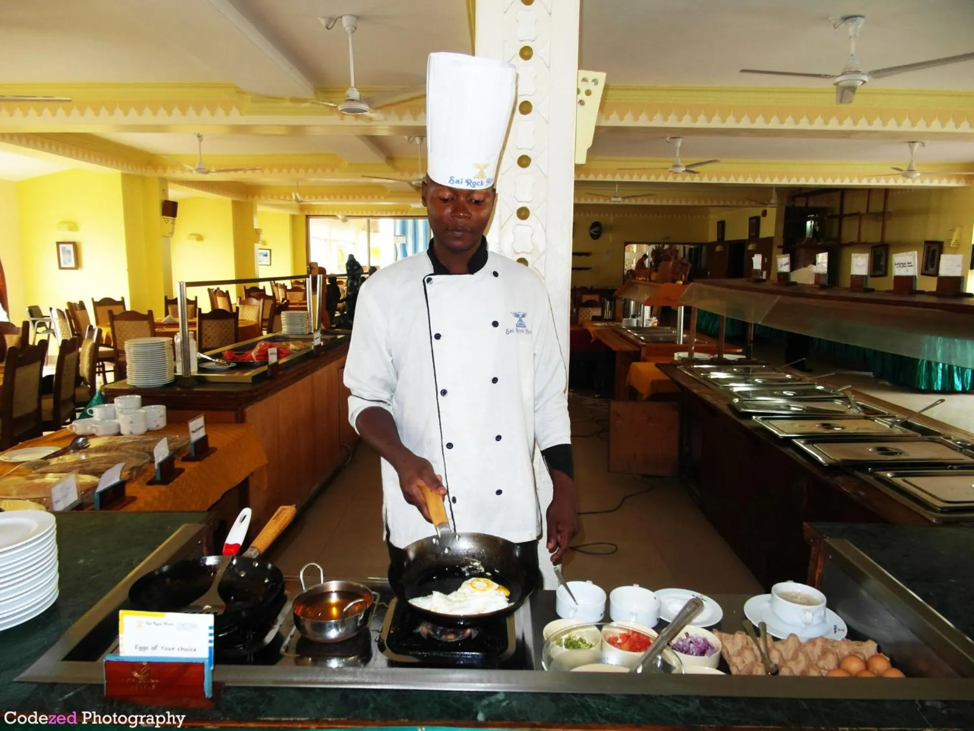 Restaurant/places to eat in Sai Rock Beach Hotel & Spa