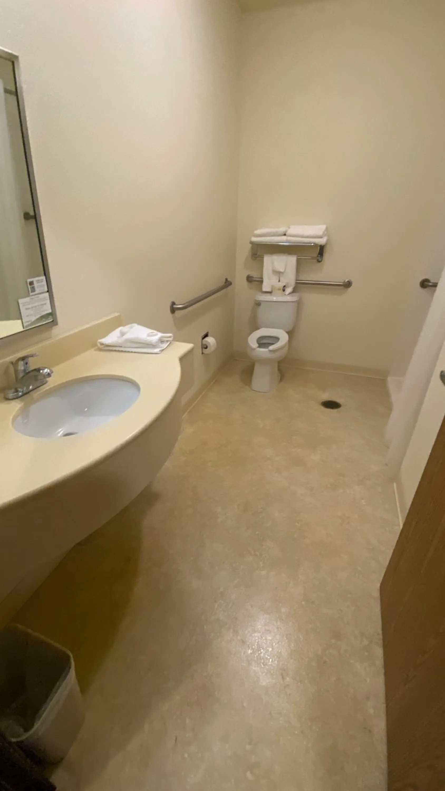 Toilet in Park View Inn & Suites, Hoisington