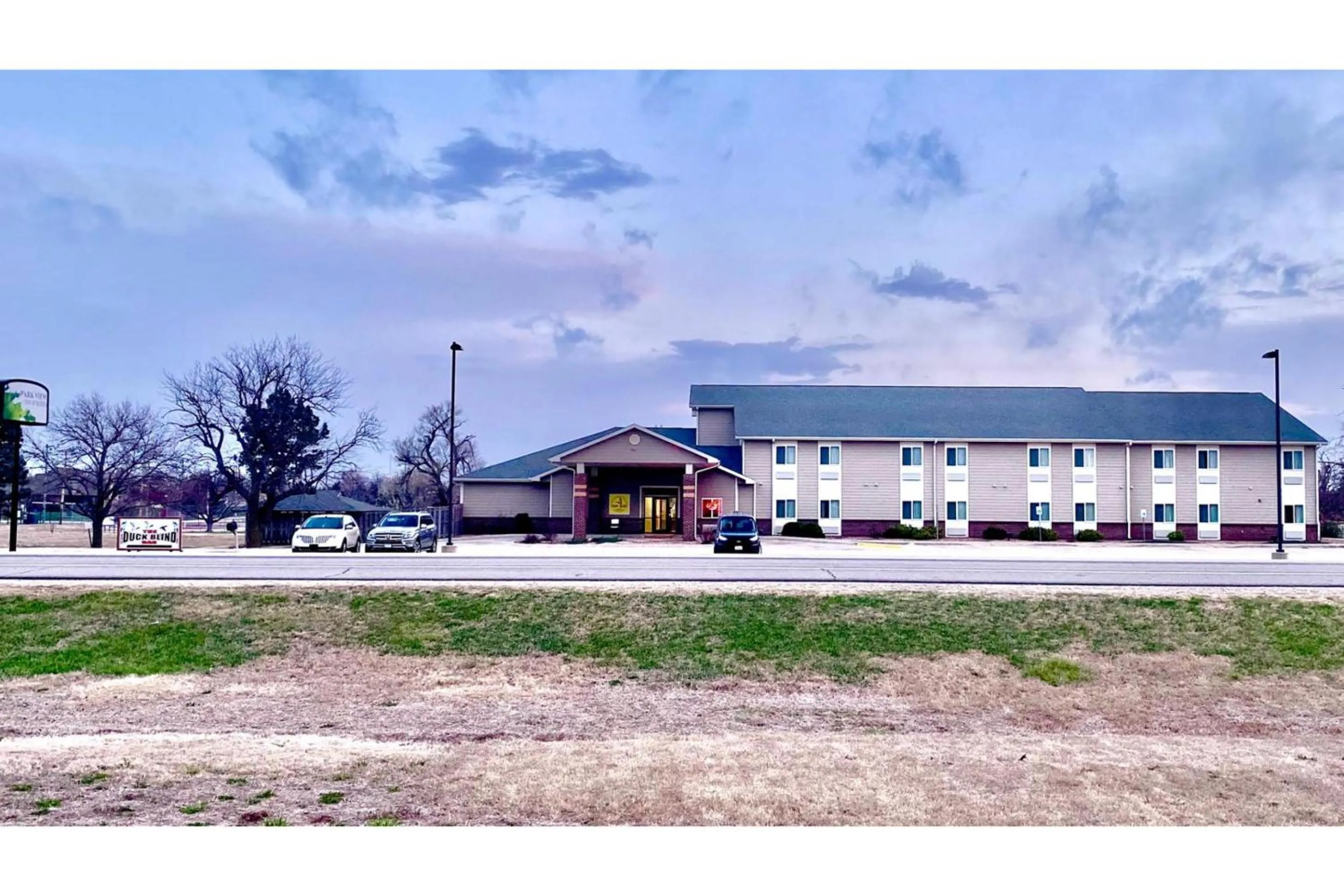 Property building in Park View Inn & Suites, Hoisington