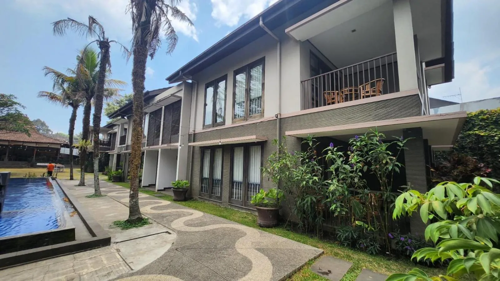 Property building in Summer Hills Hotel & Villas Bandung