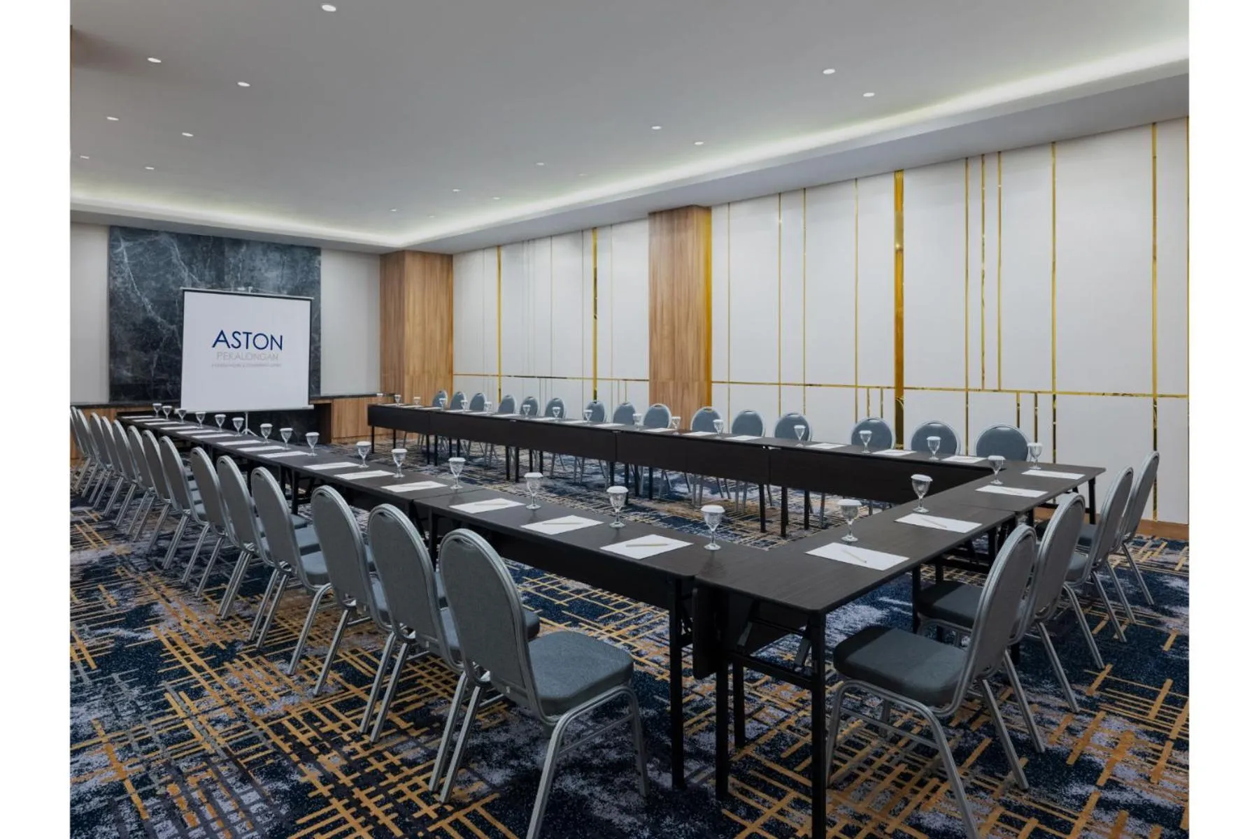Meeting/conference room in Aston Pekalongan Syariah Hotel & Conference Center