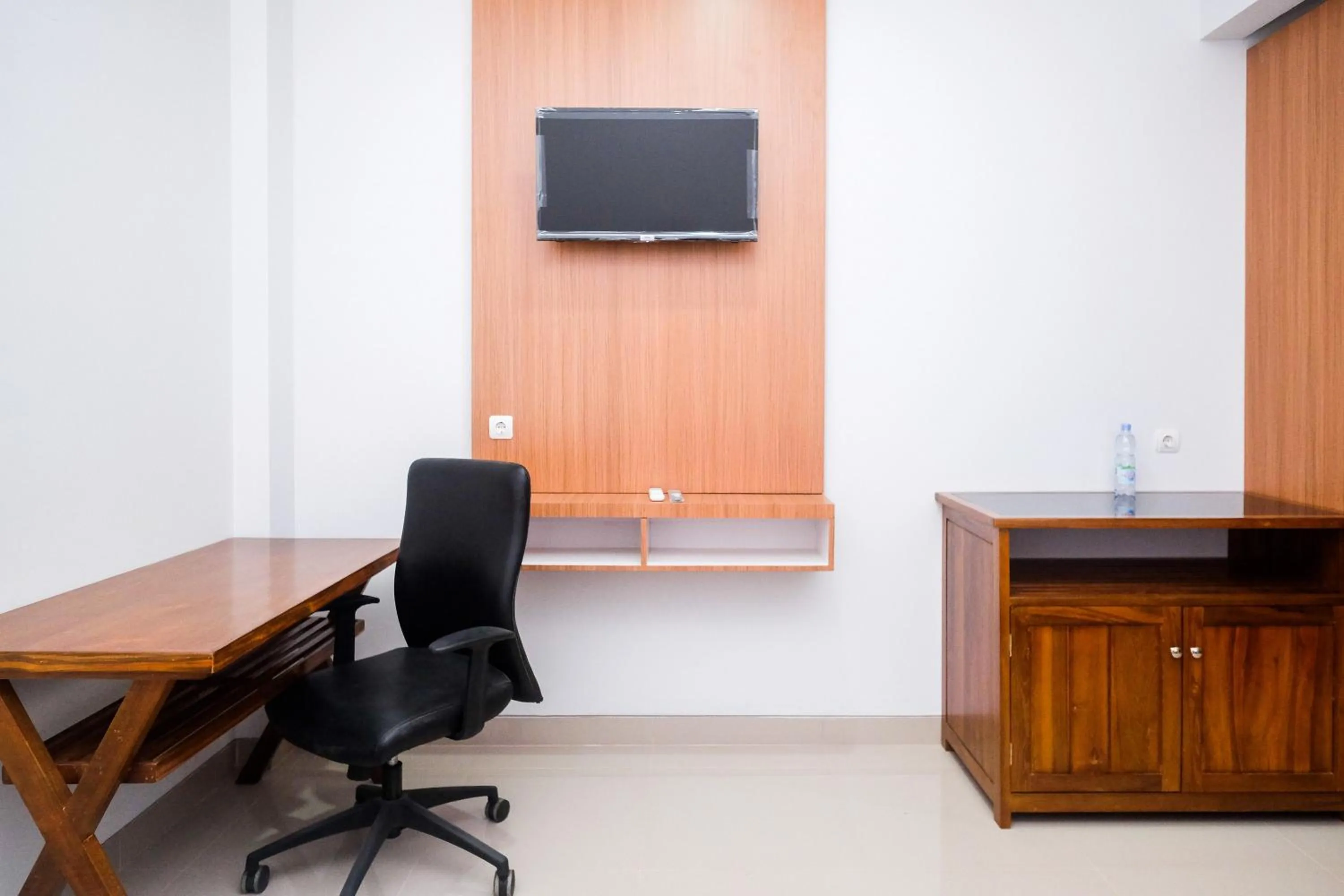 Bedroom in Urbanview Syariah Loji Arum Stasiun Klaten by RedDoorz