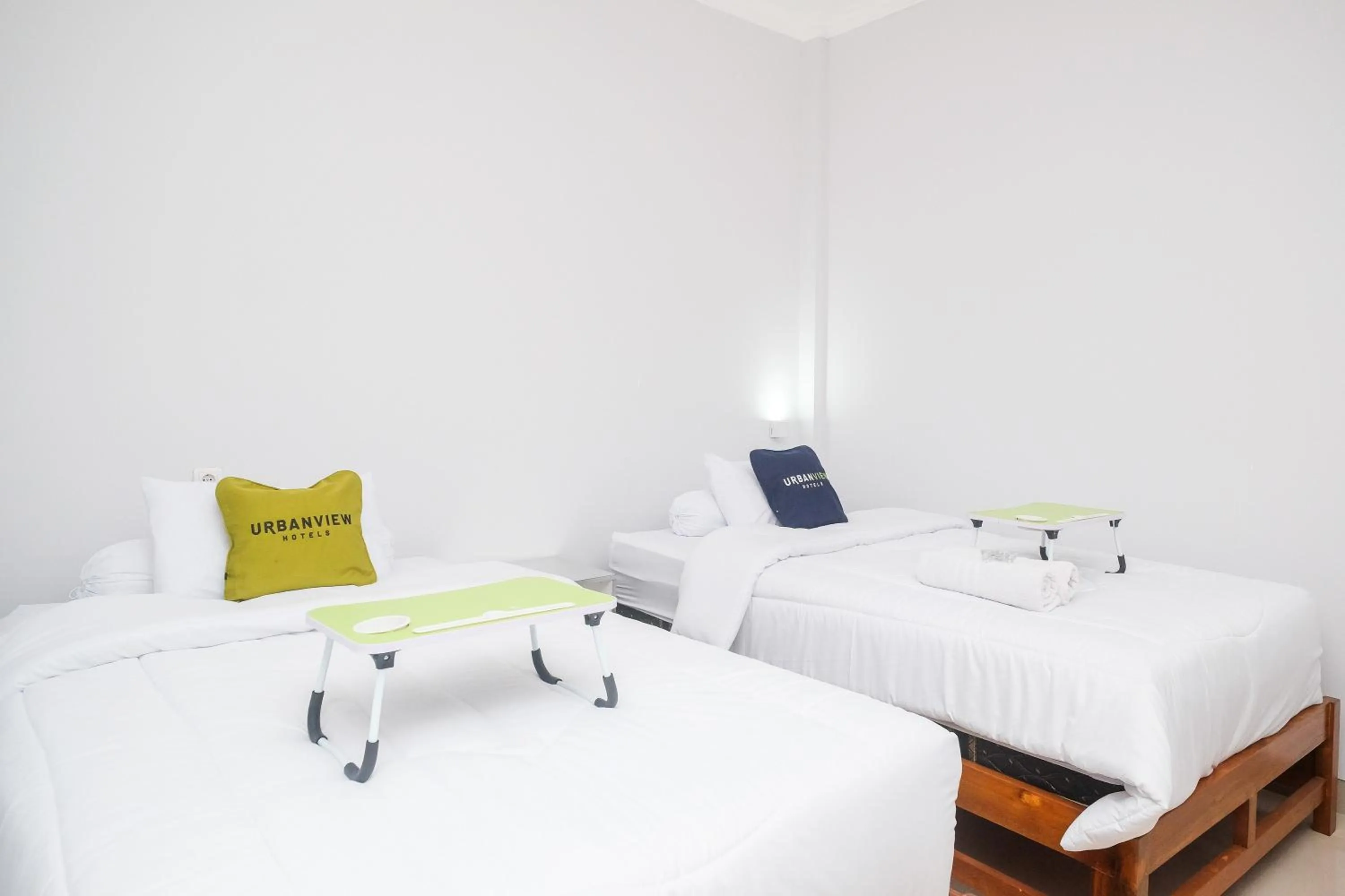 Bed in Urbanview Syariah Loji Arum Stasiun Klaten by RedDoorz