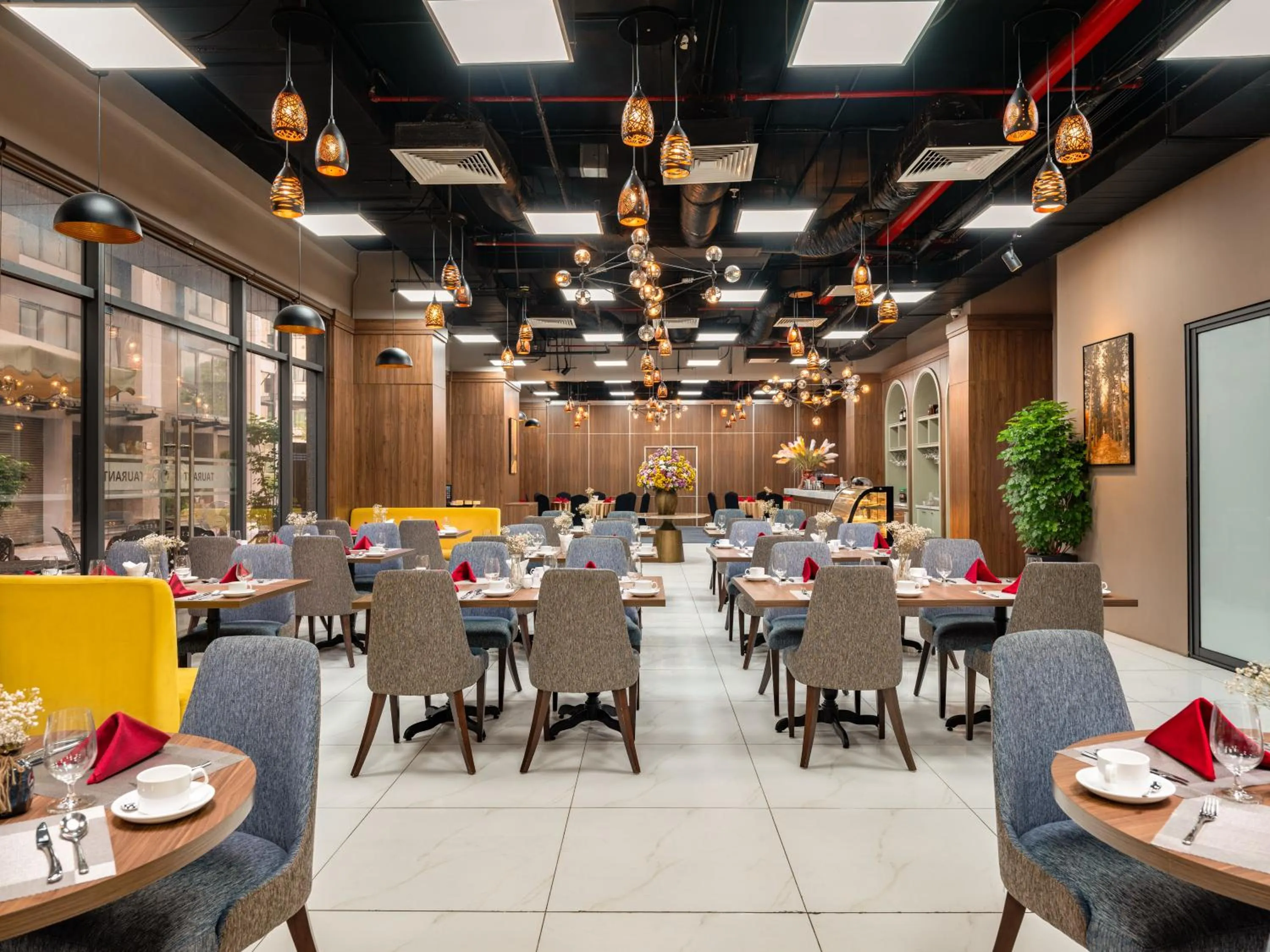 Restaurant/Places to Eat in Nesta Hotel & Spa