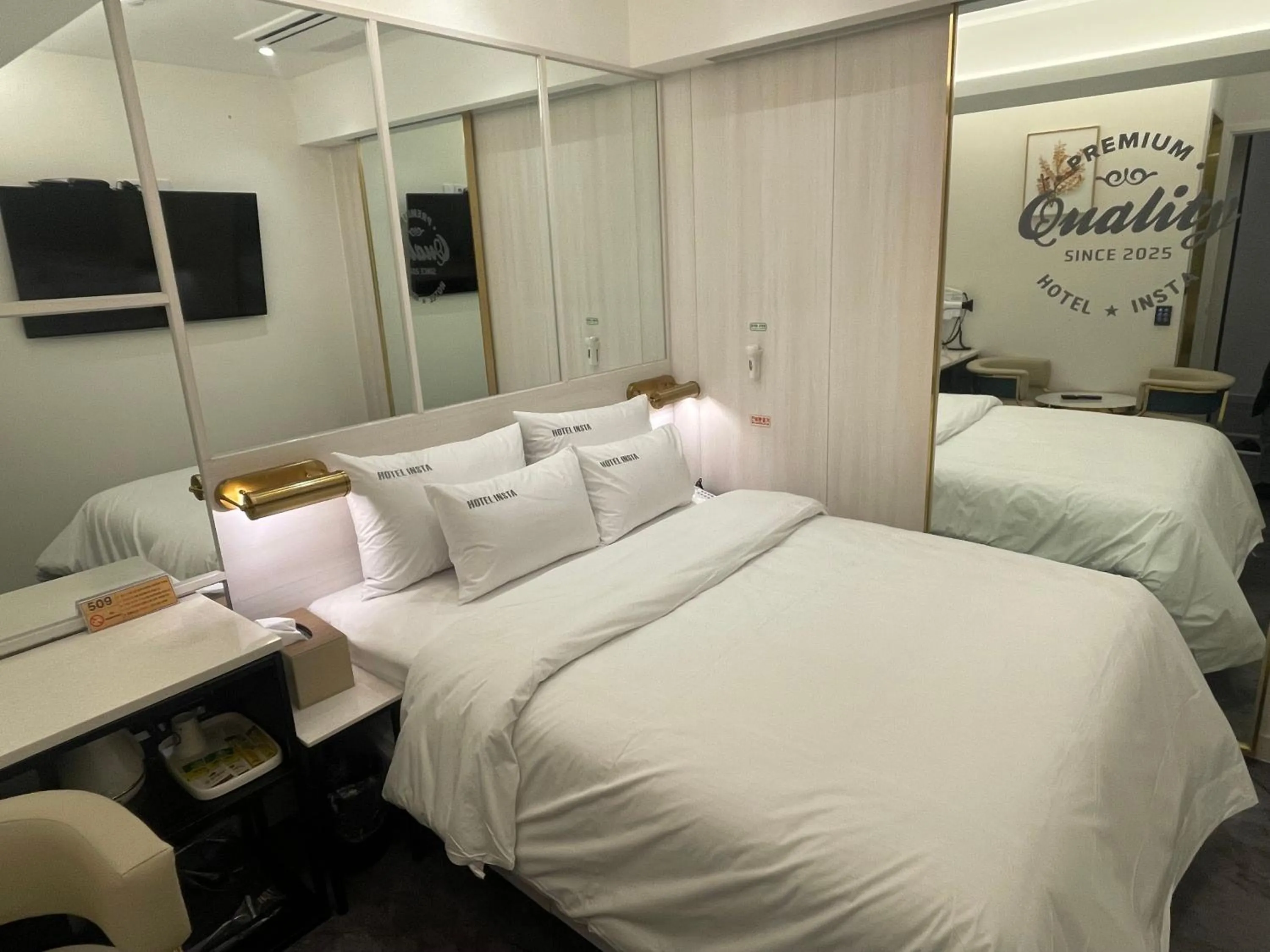 Bed in Suwon Hotel Insta