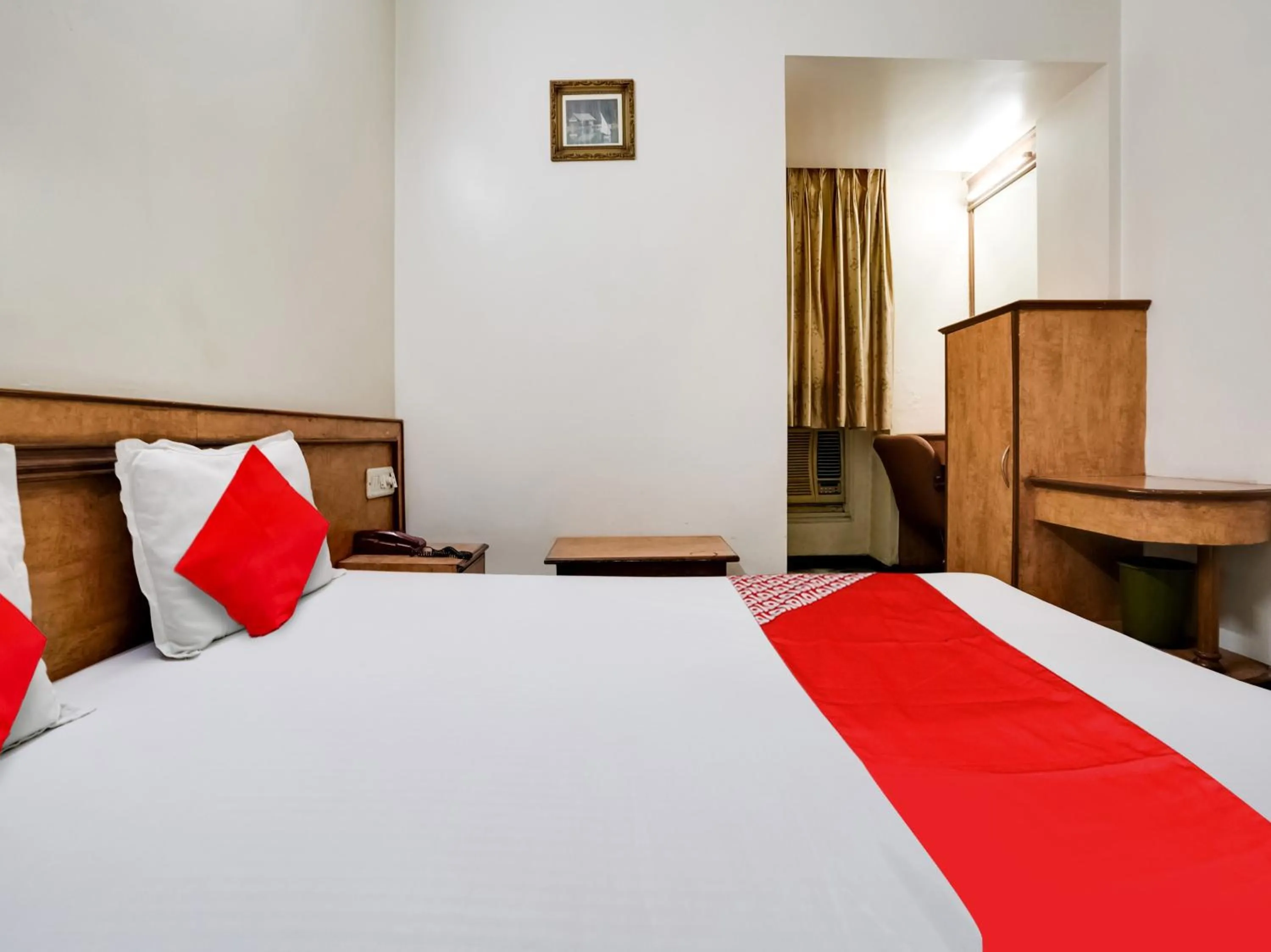 Bedroom, Bed in Hotel O Raj Palace