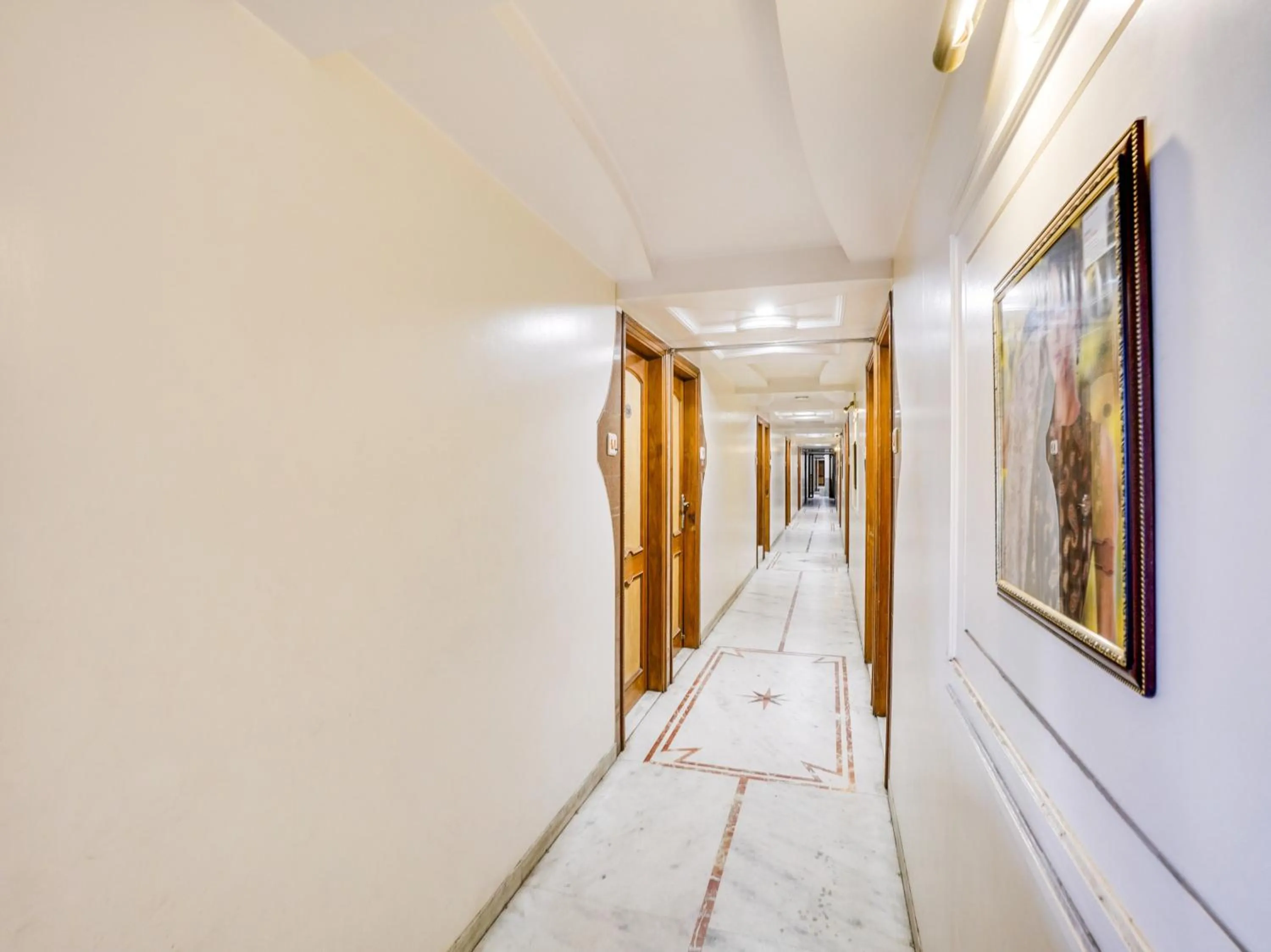 Lobby or reception in Hotel O Raj Palace