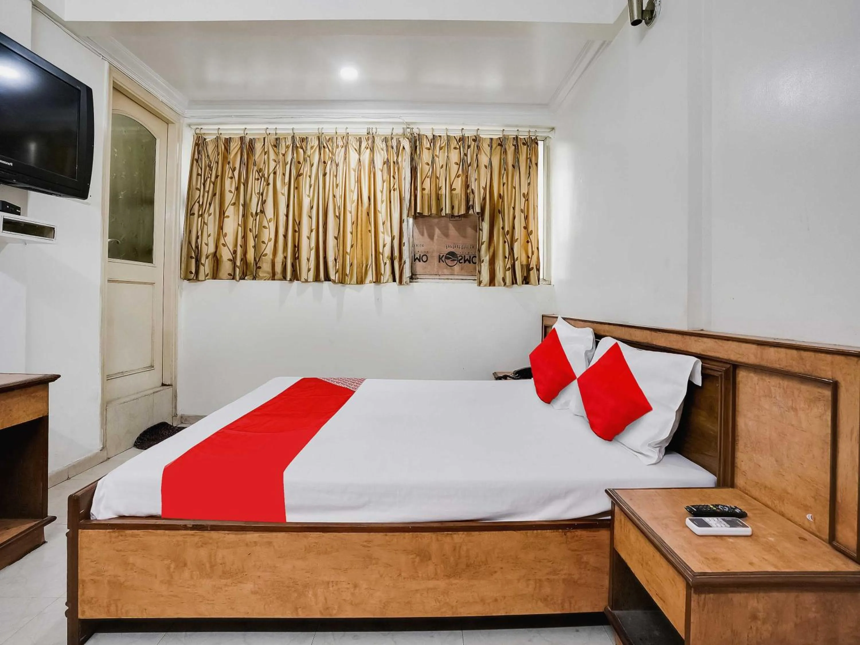 Bedroom, Bed in Hotel O Raj Palace