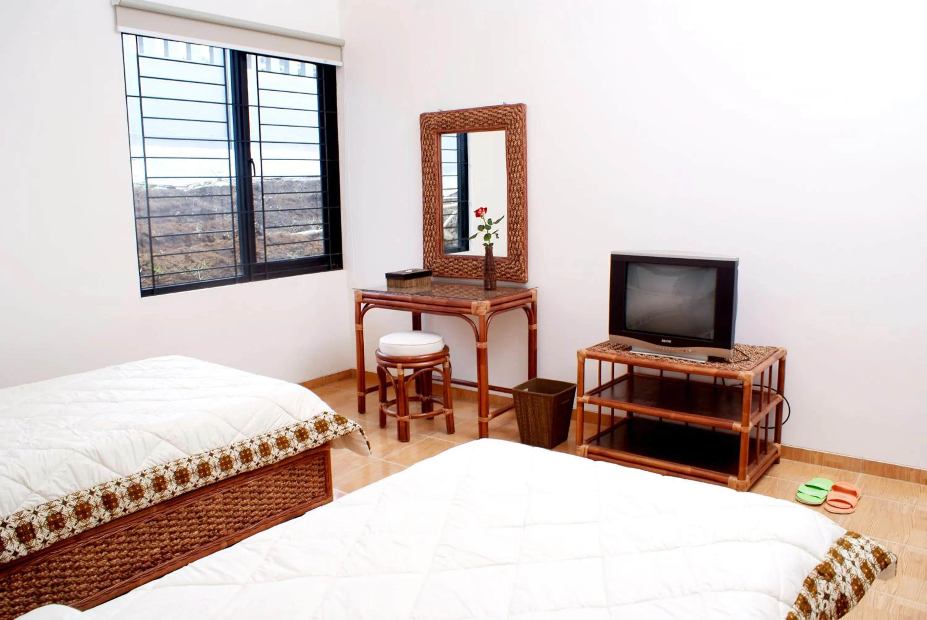 TV and multimedia, Bed in Osmond Villa Resort