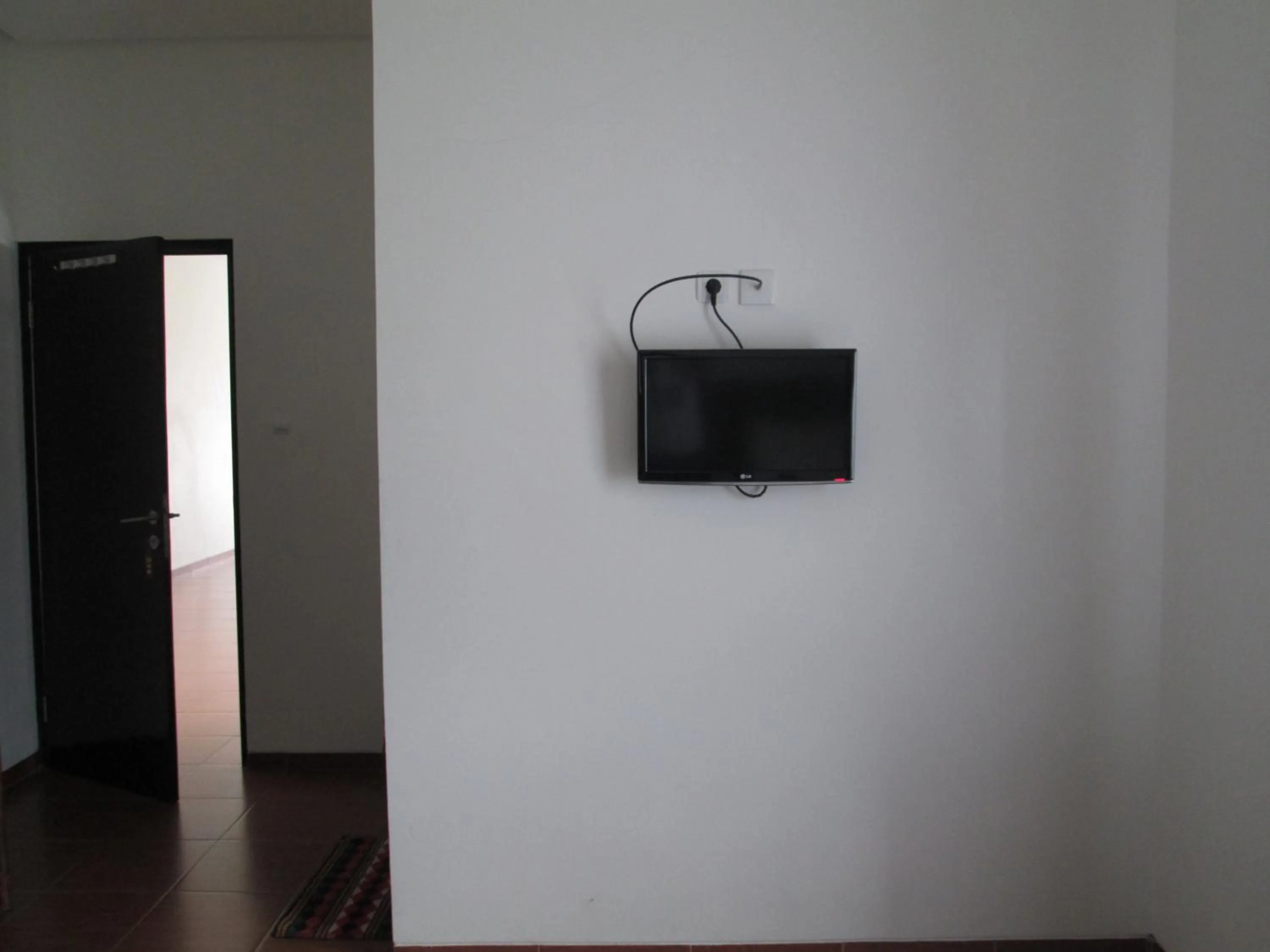 TV and multimedia in Osmond Villa Resort