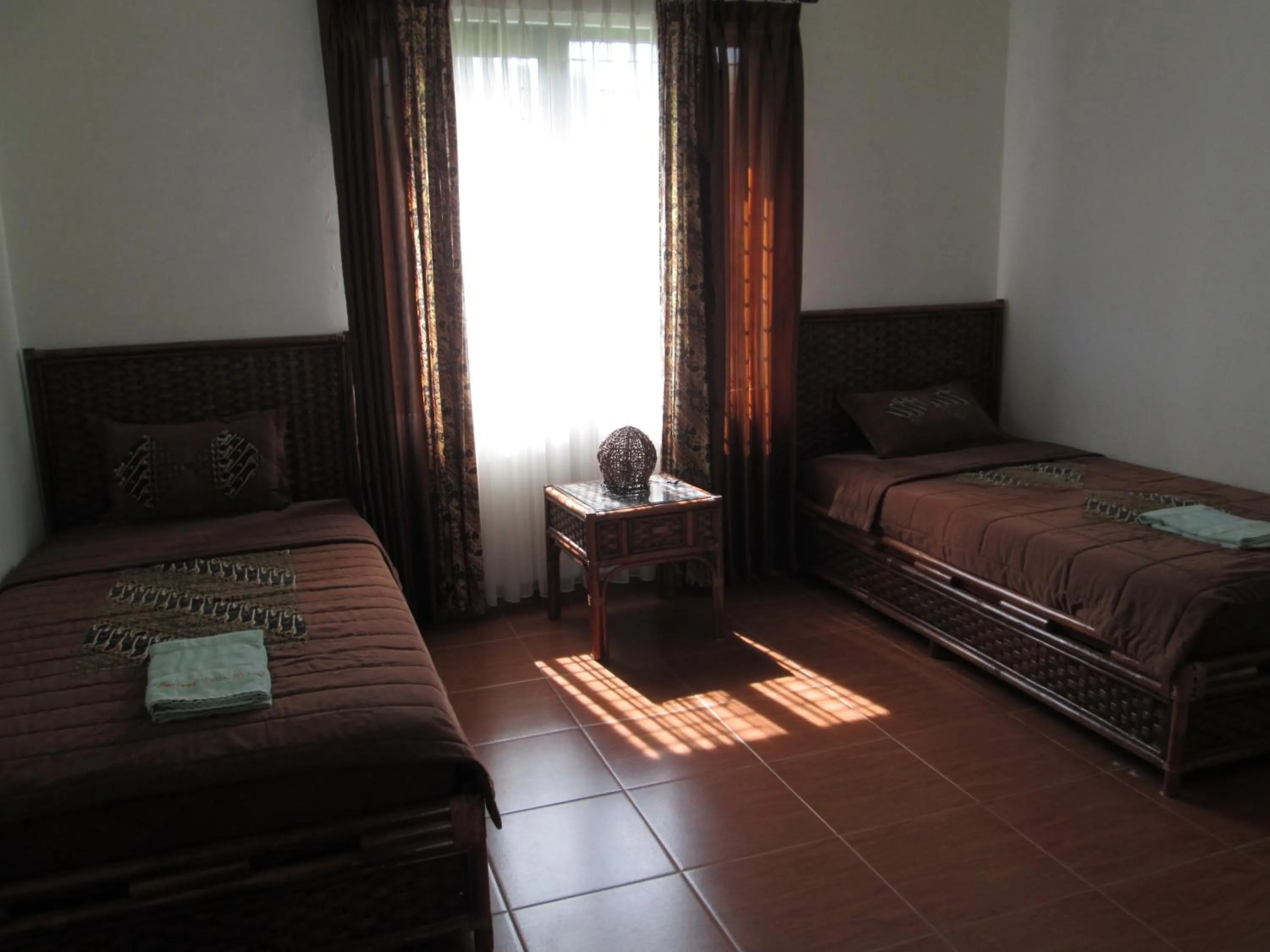 Bed in Osmond Villa Resort