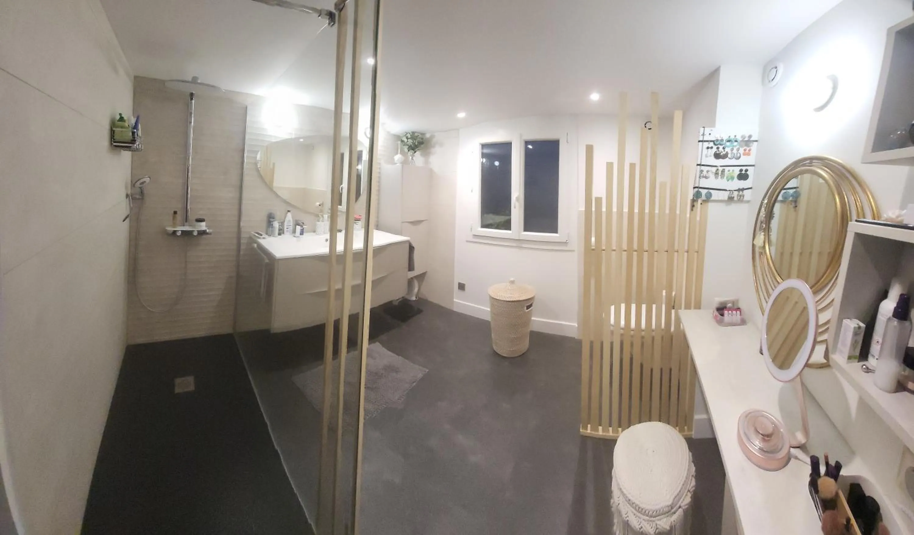 Bathroom in Au repère d'Argante