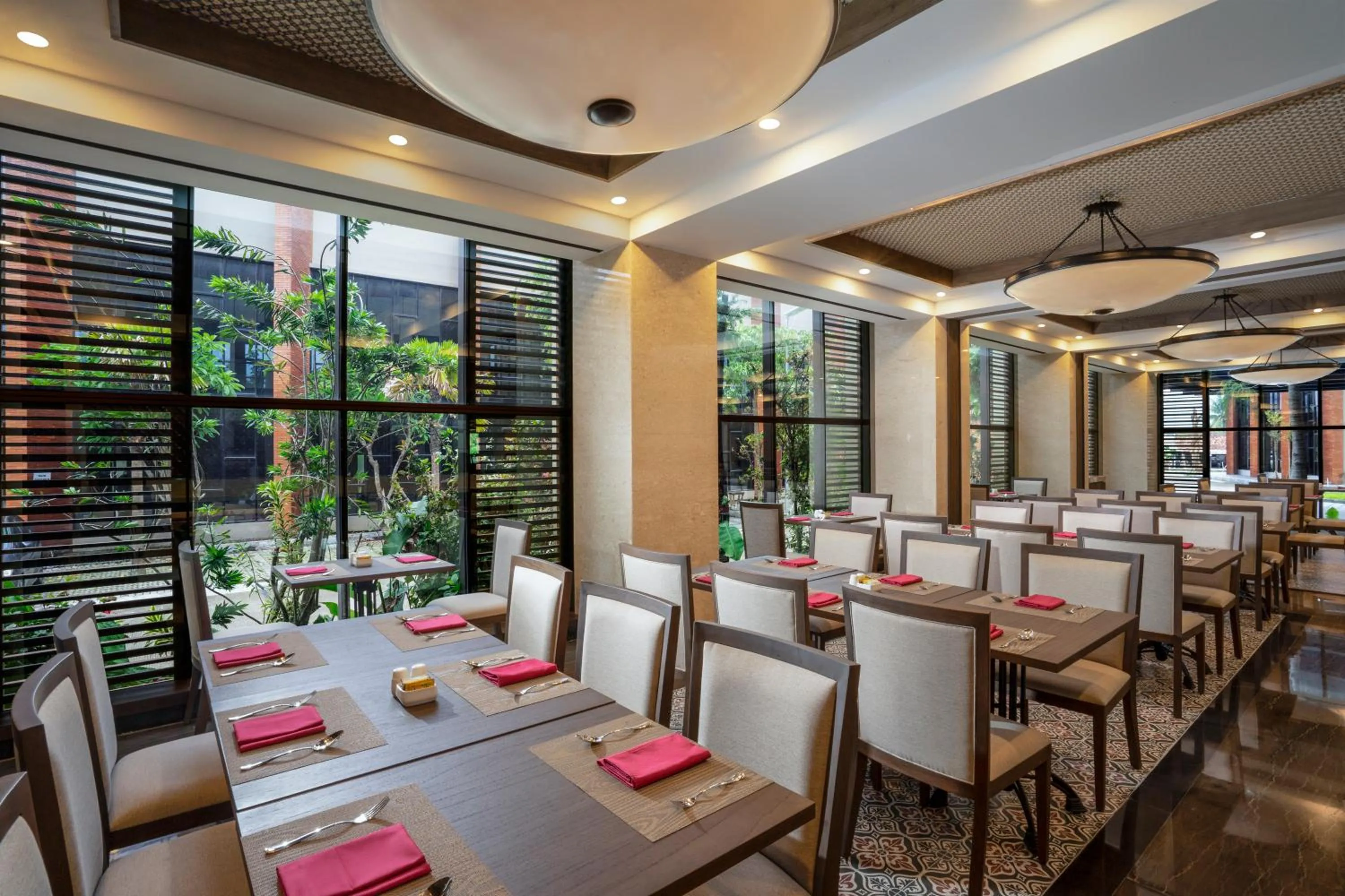 Restaurant/places to eat in Swiss-Belhotel Airport Yogyakarta