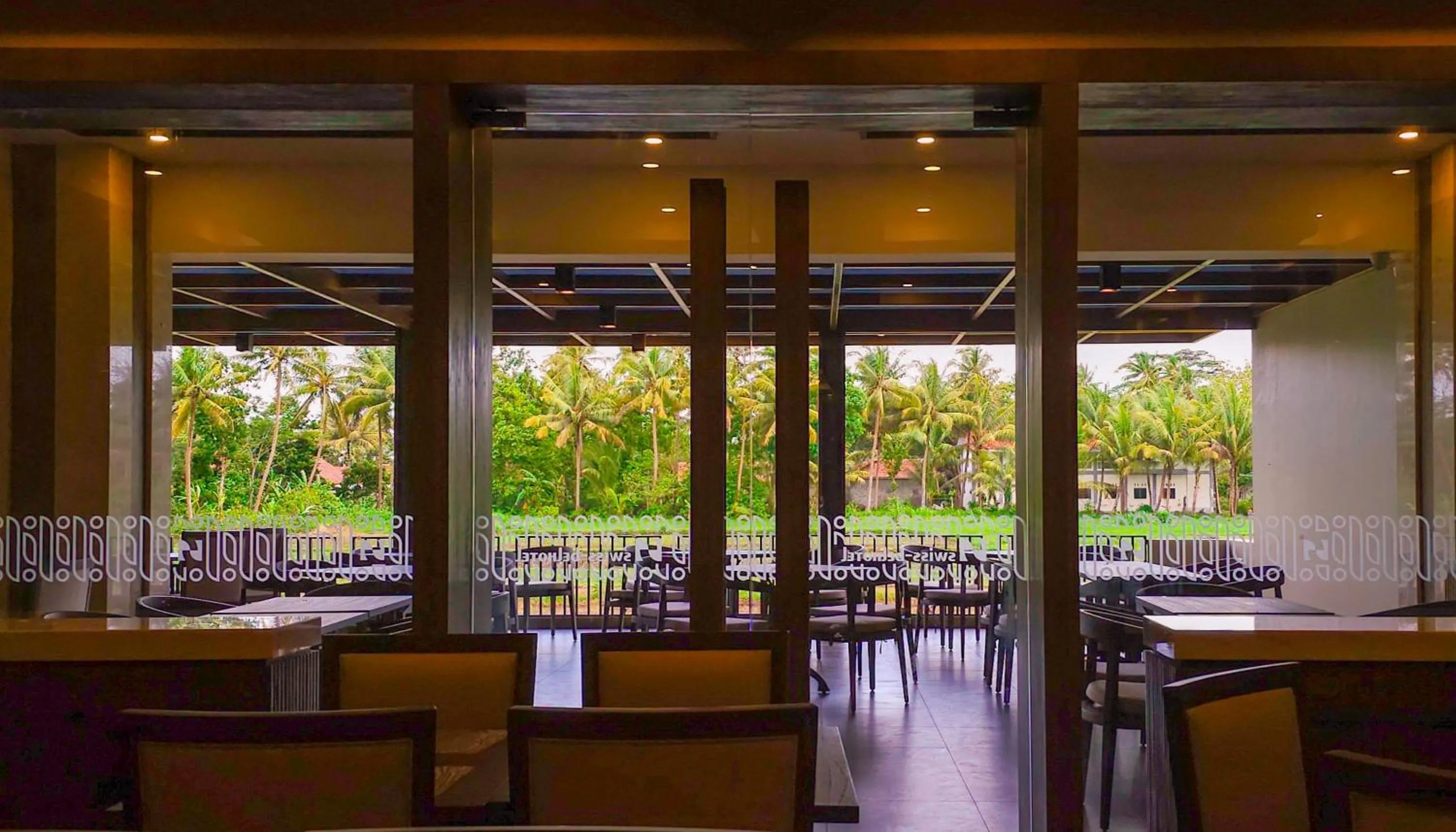 Restaurant/places to eat in Swiss-Belhotel Airport Yogyakarta