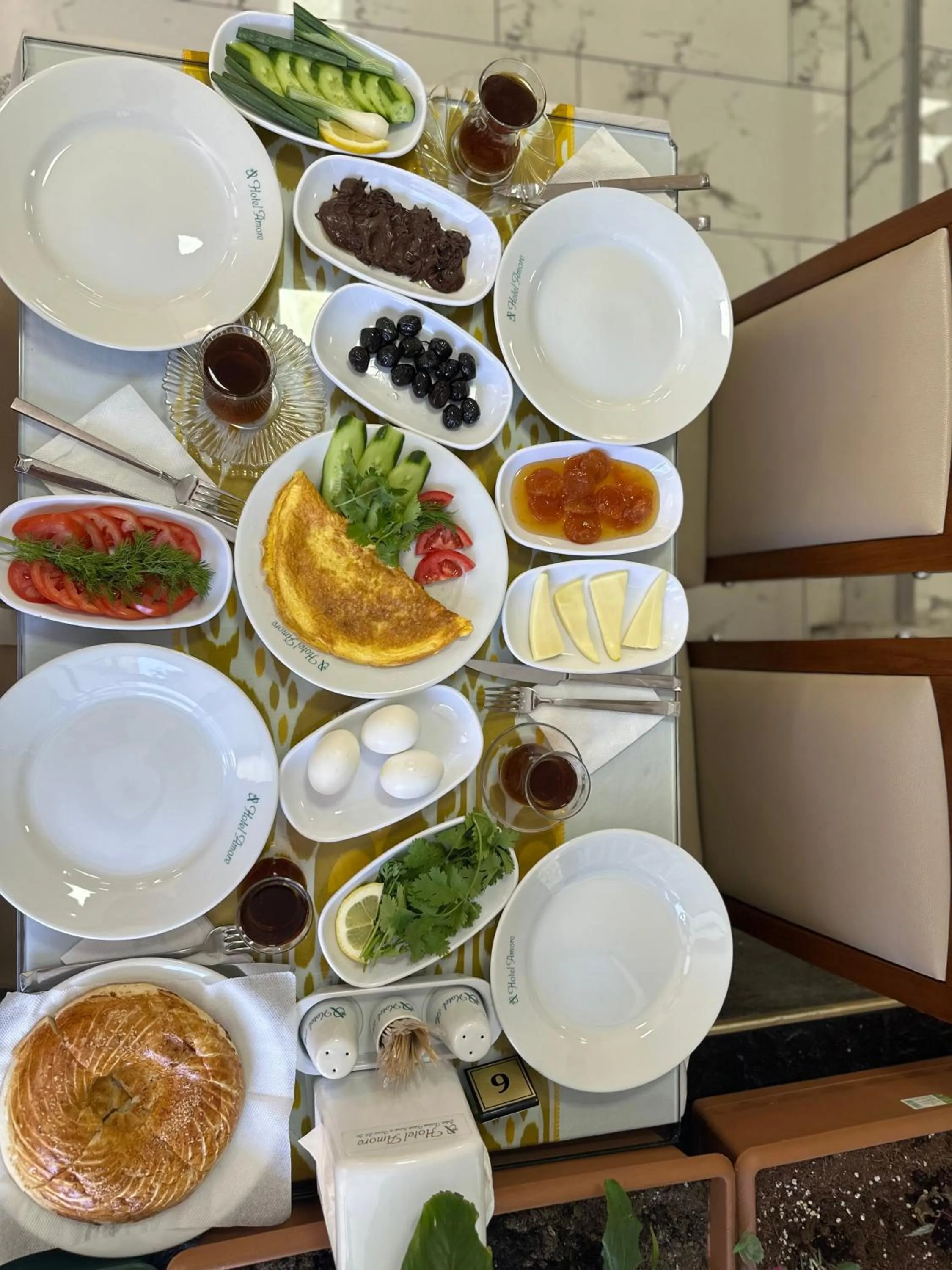 Restaurant/places to eat in Amore Hotel Istanbul