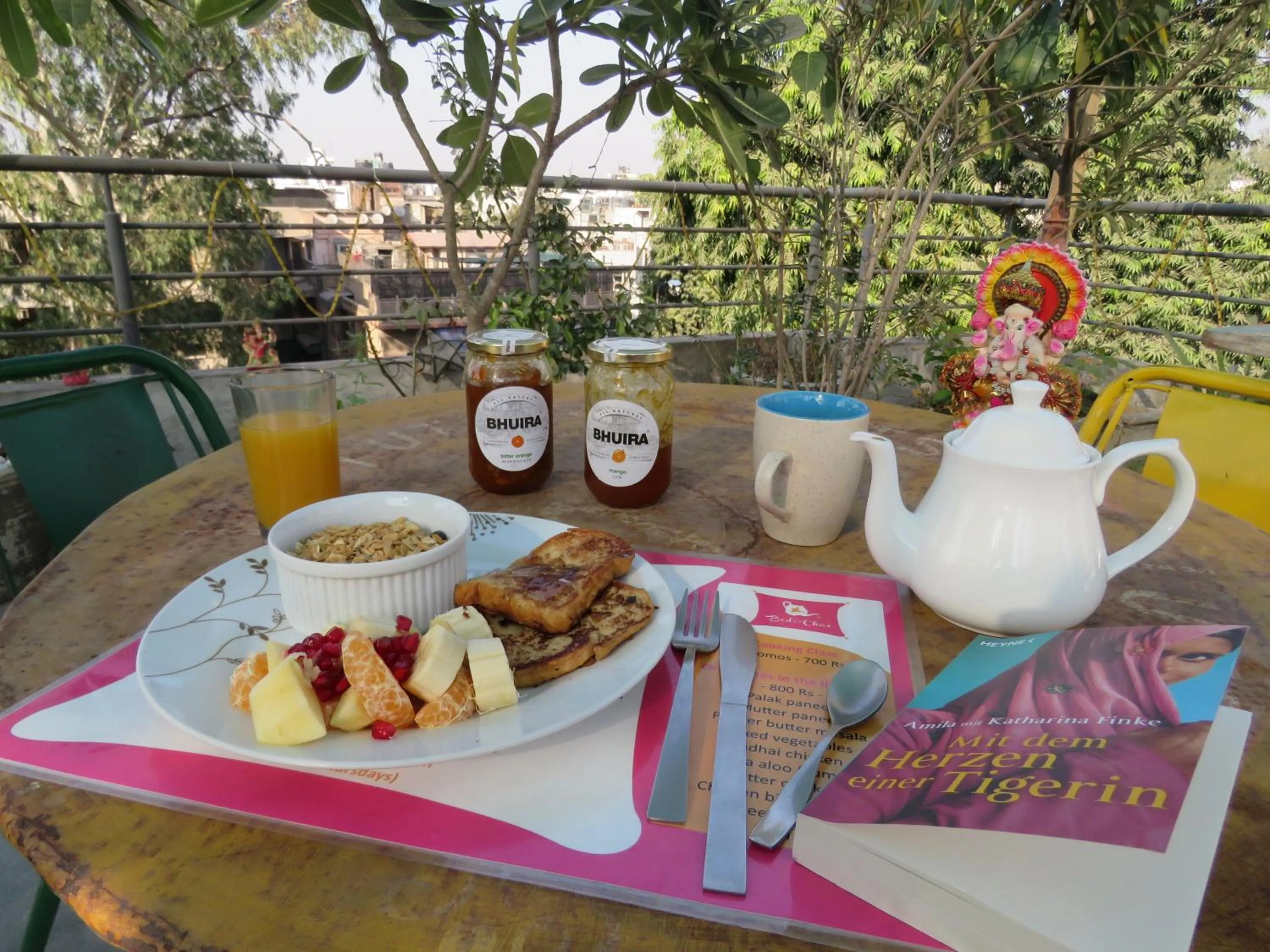 Breakfast in Bed & Chai Guesthouse