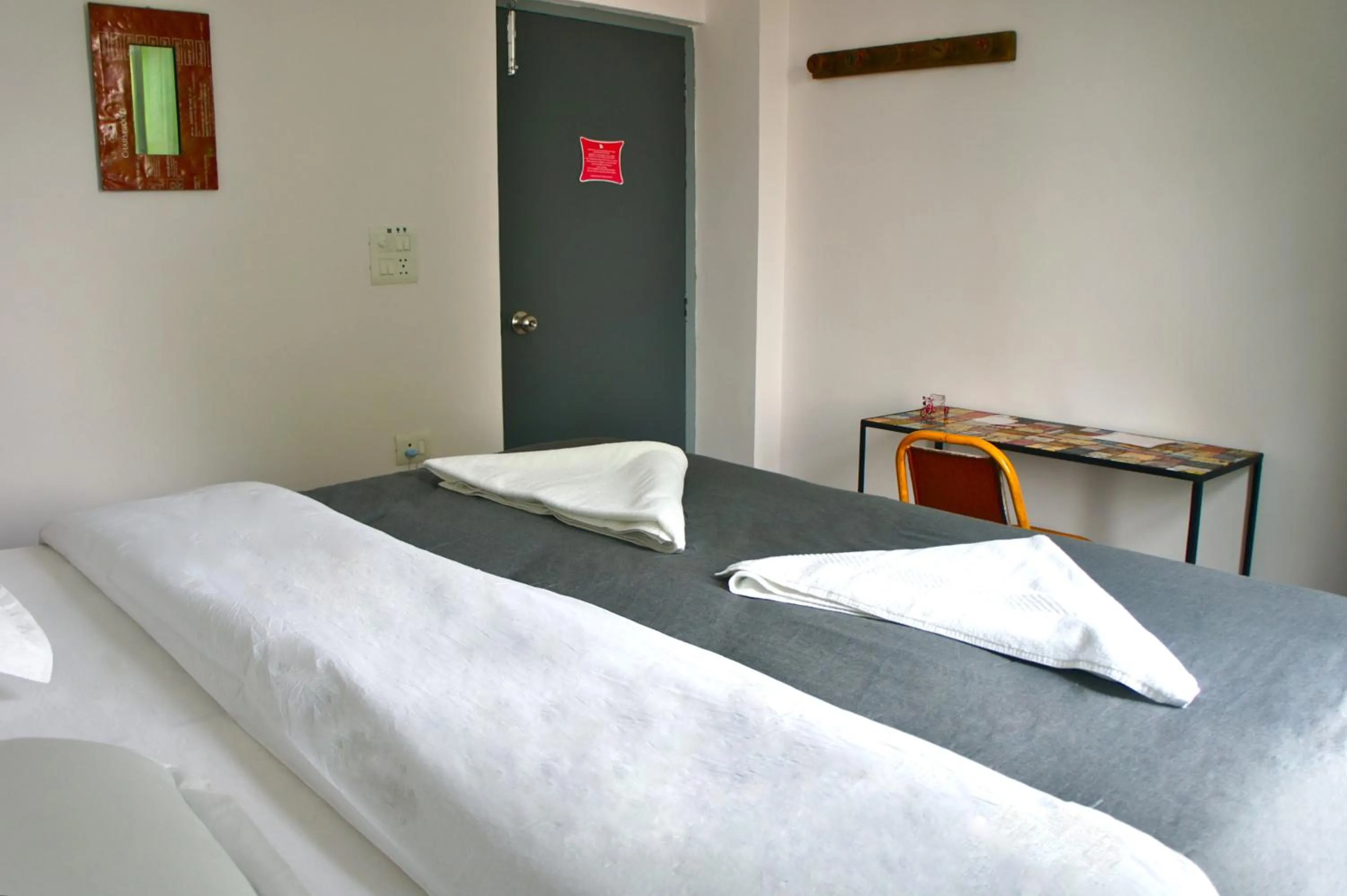 Photo of the whole room, Bed in Bed & Chai Guesthouse